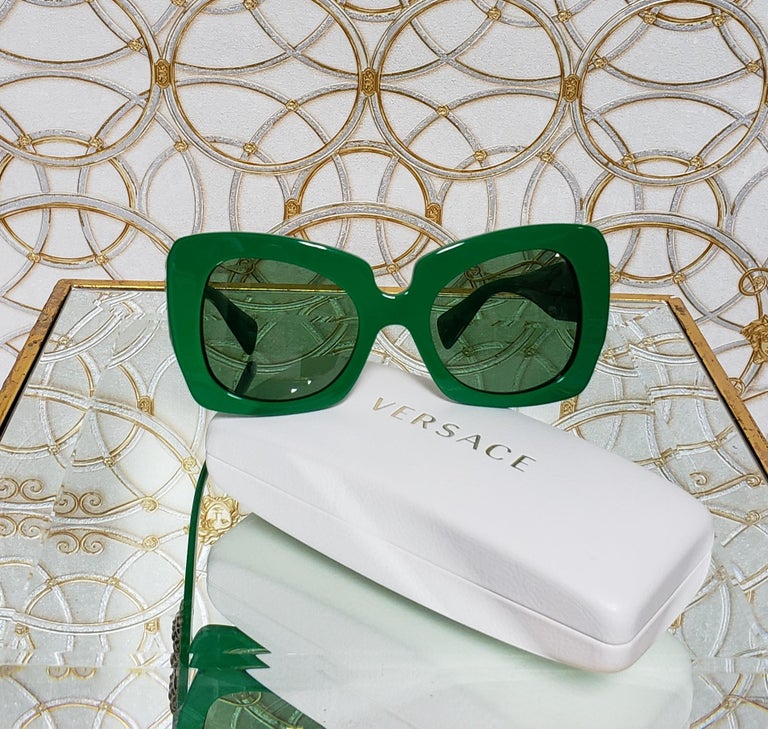 NEW VERSACE MEDUSA TEMPLE GEOMETRIC SUNGLASSES in GREEN as  display picture 2