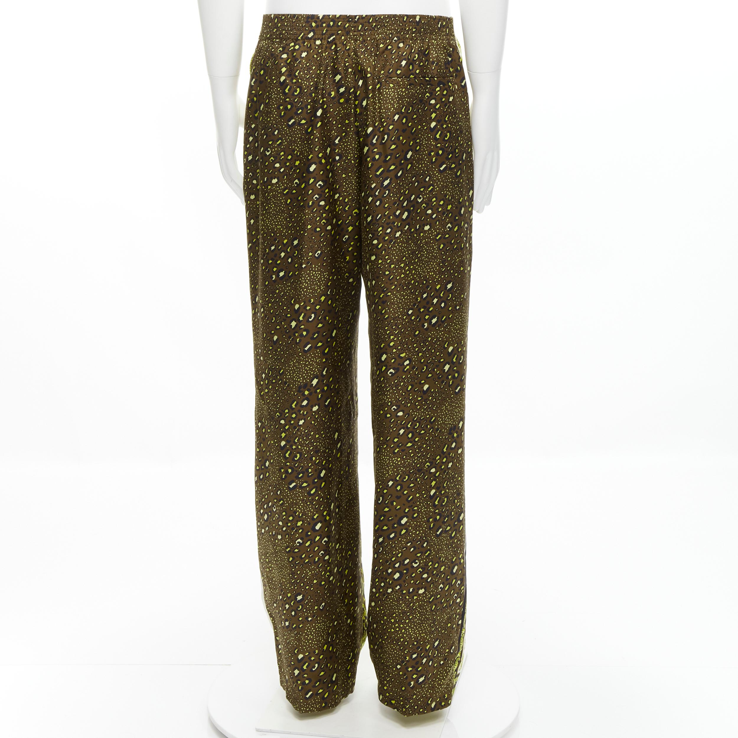 new VERSACE Mosaic Barocco 2021 silk gold baroque leopard relaxed pants IT46 S In New Condition For Sale In Hong Kong, NT