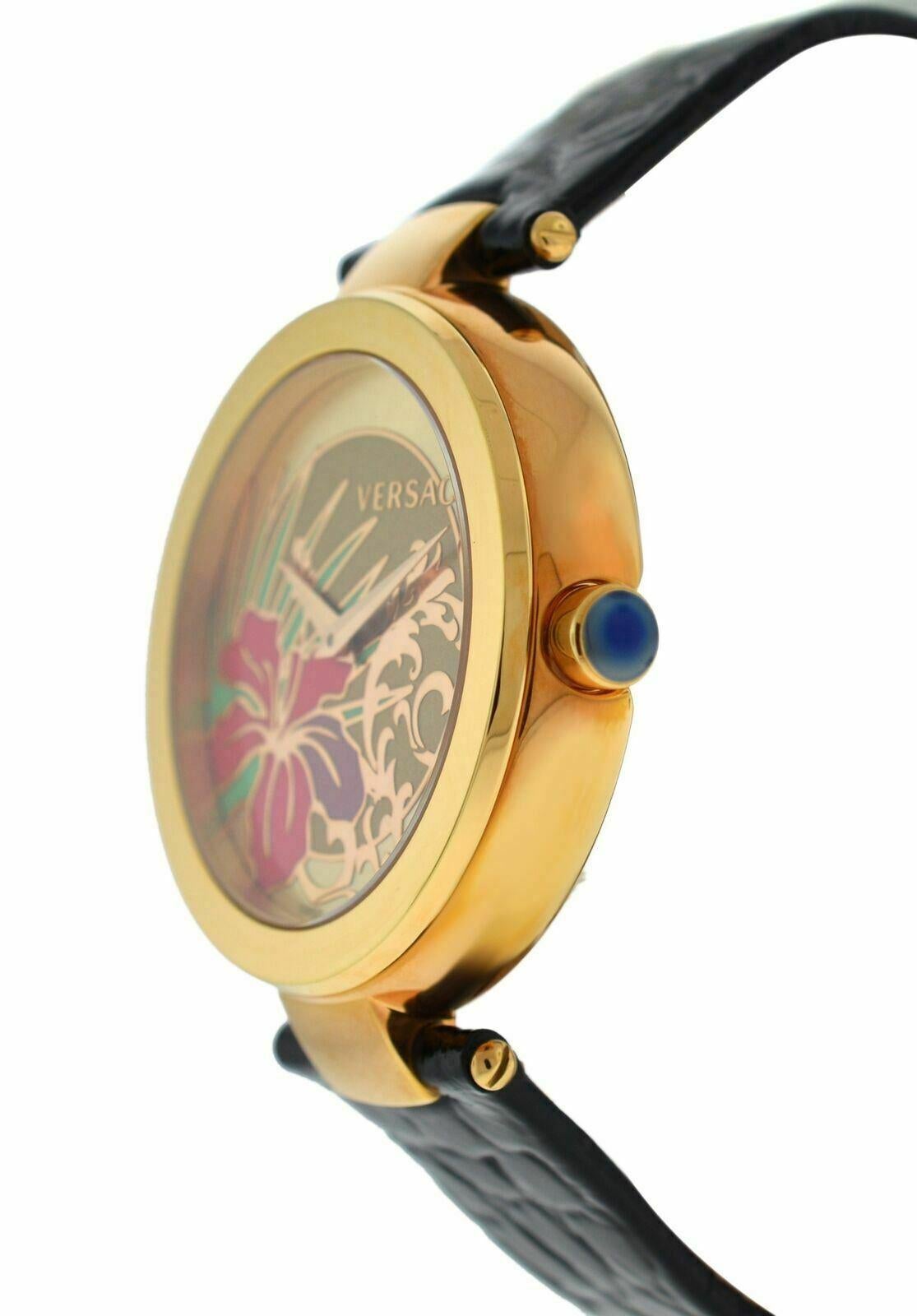 Brand	Versace
Model	Mystique Hibiscus I9Q80D2HI S009
Gender	Ladies
Condition	New
Movement	Swiss Quartz
Case Material	Gold Tone Stainless Steel
Bracelet / Strap Material	
Genuine Leather

Clasp / Buckle Material	
Gold Tone Stainless Steel

Clasp