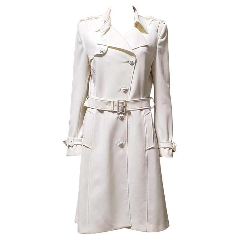 New VERSACE OFF WHITE TRENCH COAT IT 46 For Sale at 1stDibs | versace trench  coat