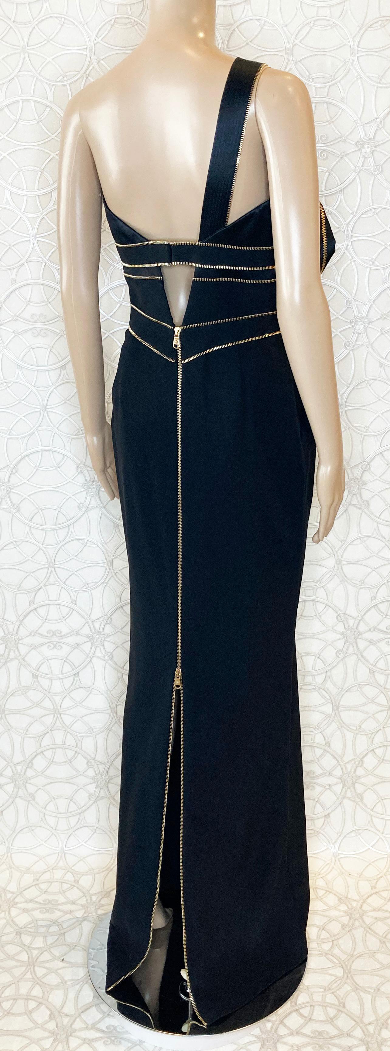 S/2009 L# 30 VERSACE ONE SHOULDER BLACK SILK LONG DRESS GOWN With HEART 42 - 6 For Sale 4