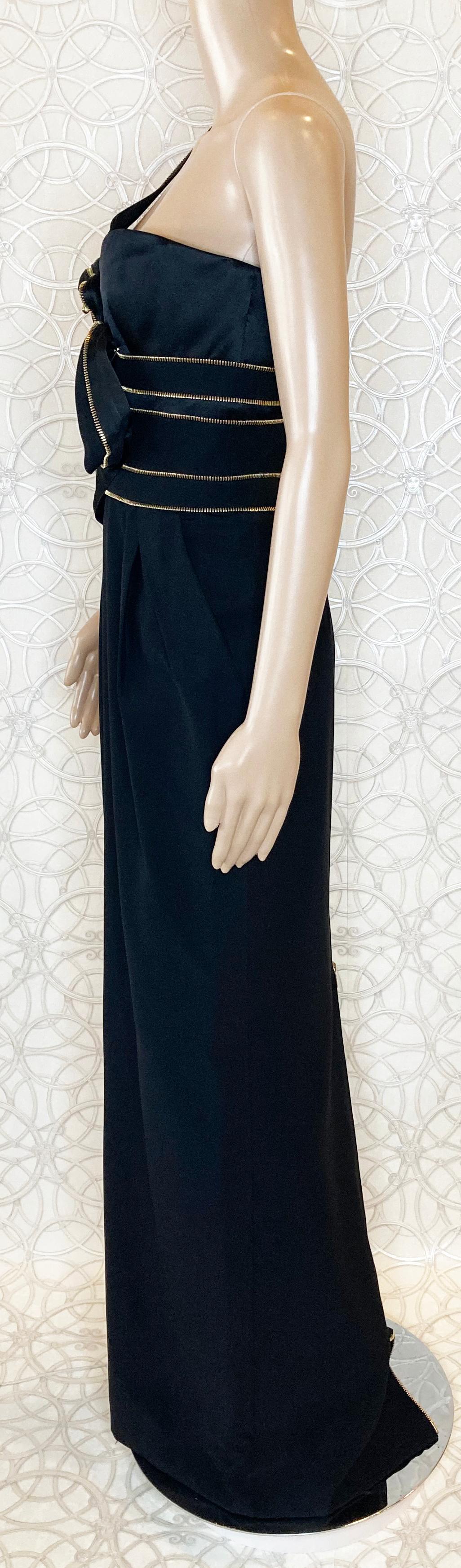 S/2009 L# 30 VERSACE ONE SHOULDER BLACK SILK LONG DRESS GOWN With HEART 42 - 6 For Sale 1