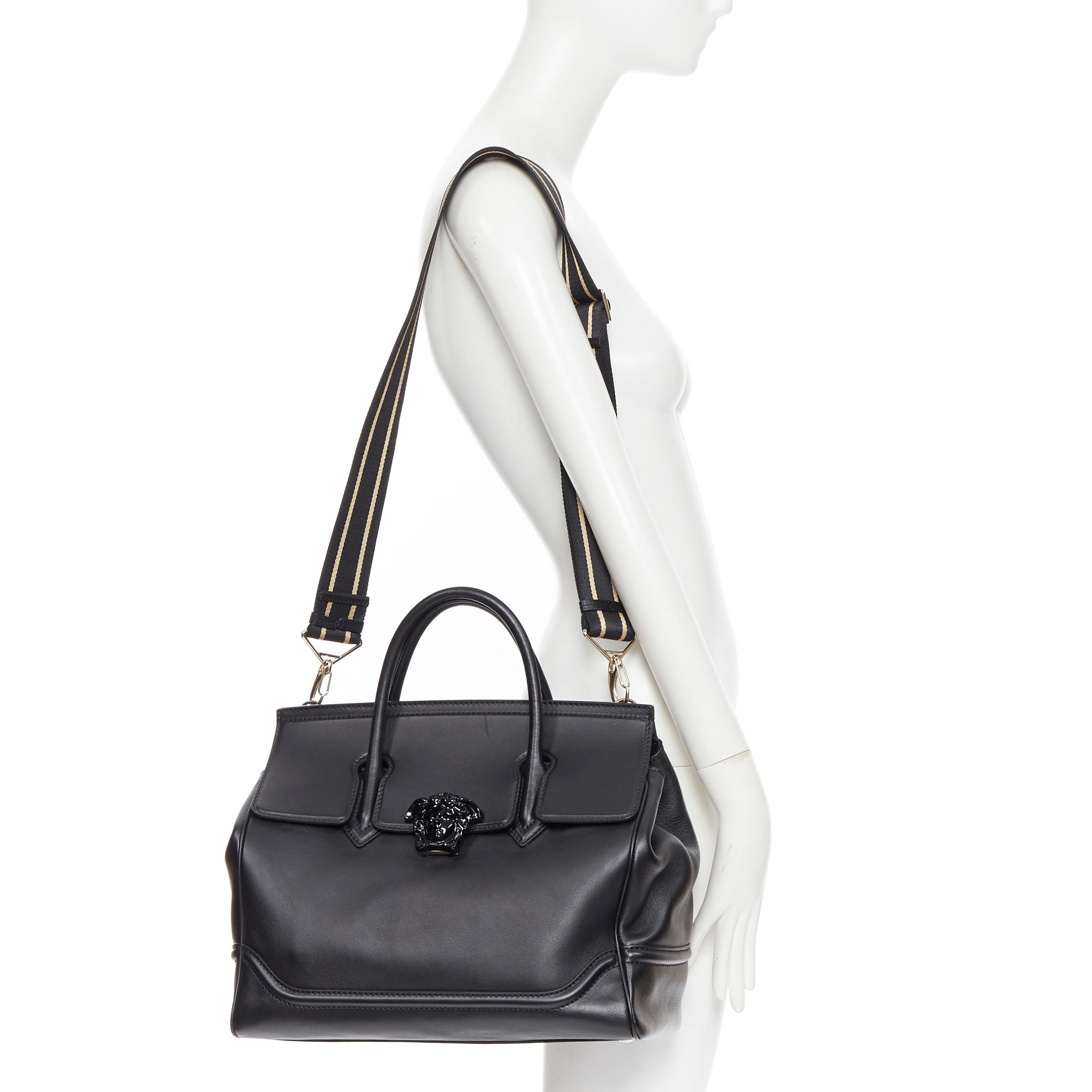 new VERSACE Palazzo Empire Large black calf leather Medusa shoulder strap bag 
Brand: Versace
Designer: Donatella Versace
Collection: 2019
Model Name / Style: Palazzo Empire
Material: Leather
Color: White
Pattern: Solid
Closure: Clasp
Lining