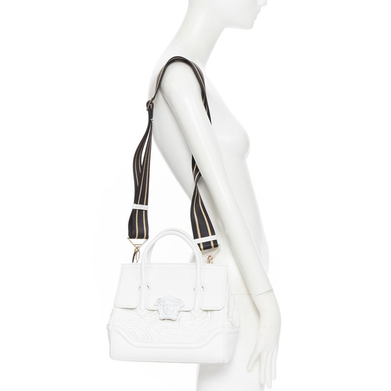 Versace - Authenticated Palazzo Empire Handbag - Leather White for Women, Very Good Condition