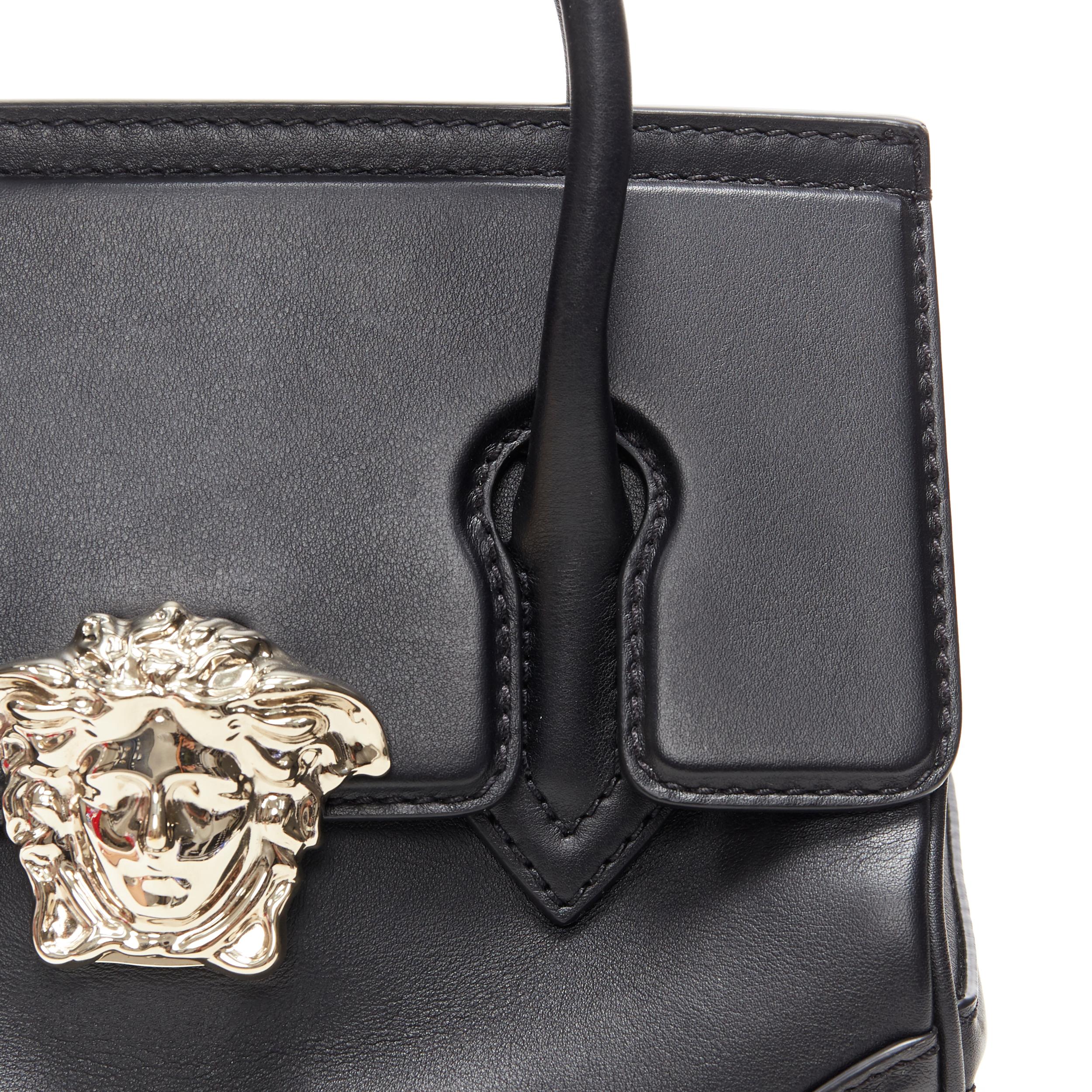 nuevo Bolso VERSACE Palazzo Empire Pequeño de piel negra dorada con solapa de Medusa 3