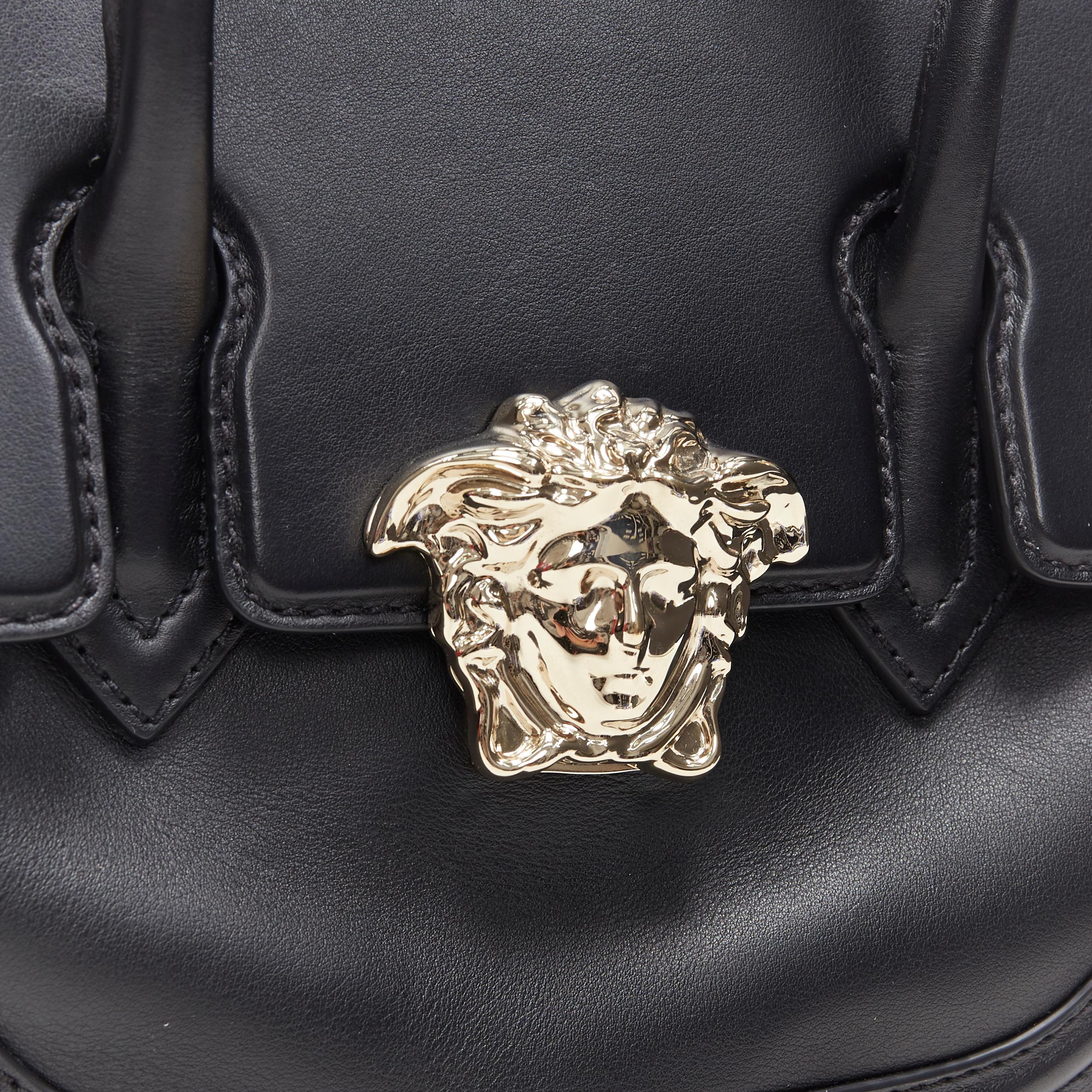 nuevo Bolso VERSACE Palazzo Empire Pequeño de piel negra dorada con cabeza de Medusa 2