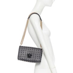 Neu VERSACE Palazzo Medusa Umhängetasche aus schwarzem Kalbsleder mit Kristallspitzennieten