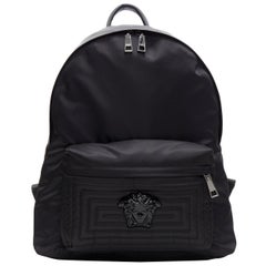 nouveau sac à dos VERSACE Palazzo Medusa en nylon noir avec poche frontale à point Greca