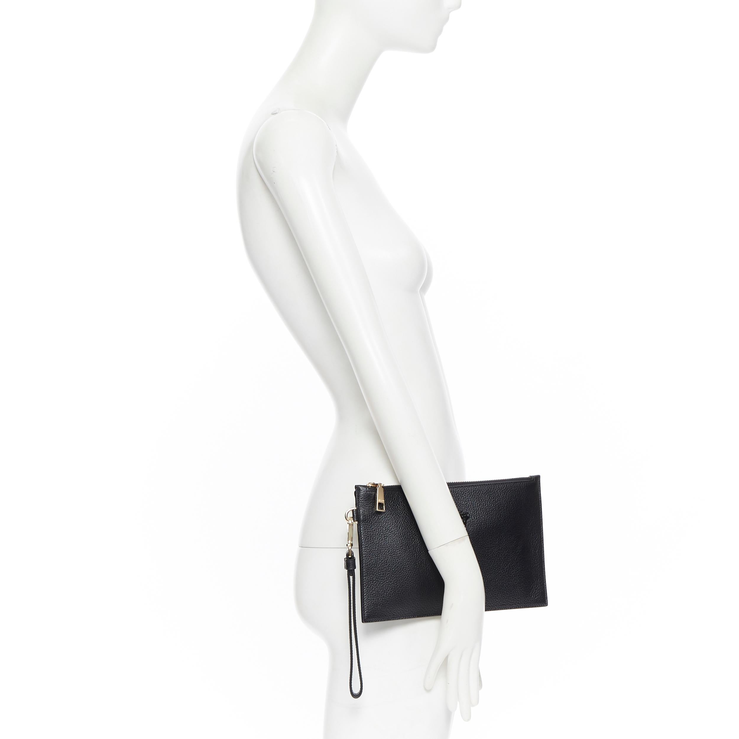 new VERSACE Palazzo Medusa black pebble leather top zip wristlet clutch bag
Brand: Versace
Designer: Donatella Versace
Model Name / Style: Palazzo Medusa
Material: Leather
Color: Black
Pattern: Solid
Closure: Zip
Extra Detail:
Made in: