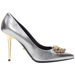 new VERSACE Palazzo Medusa crystal jewel embellished silver leather pump EU38