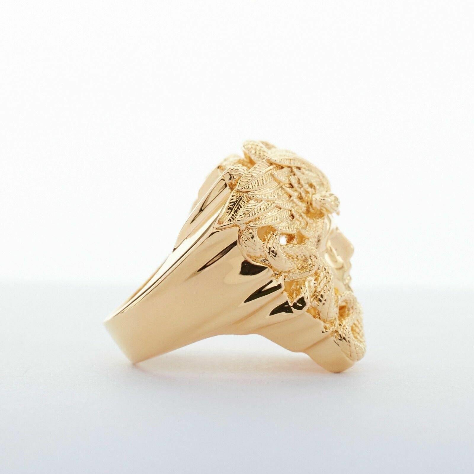 new VERSACE Palazzo Medusa snake head gold plated large cocktail ring 8.75 In Good Condition In Hong Kong, NT