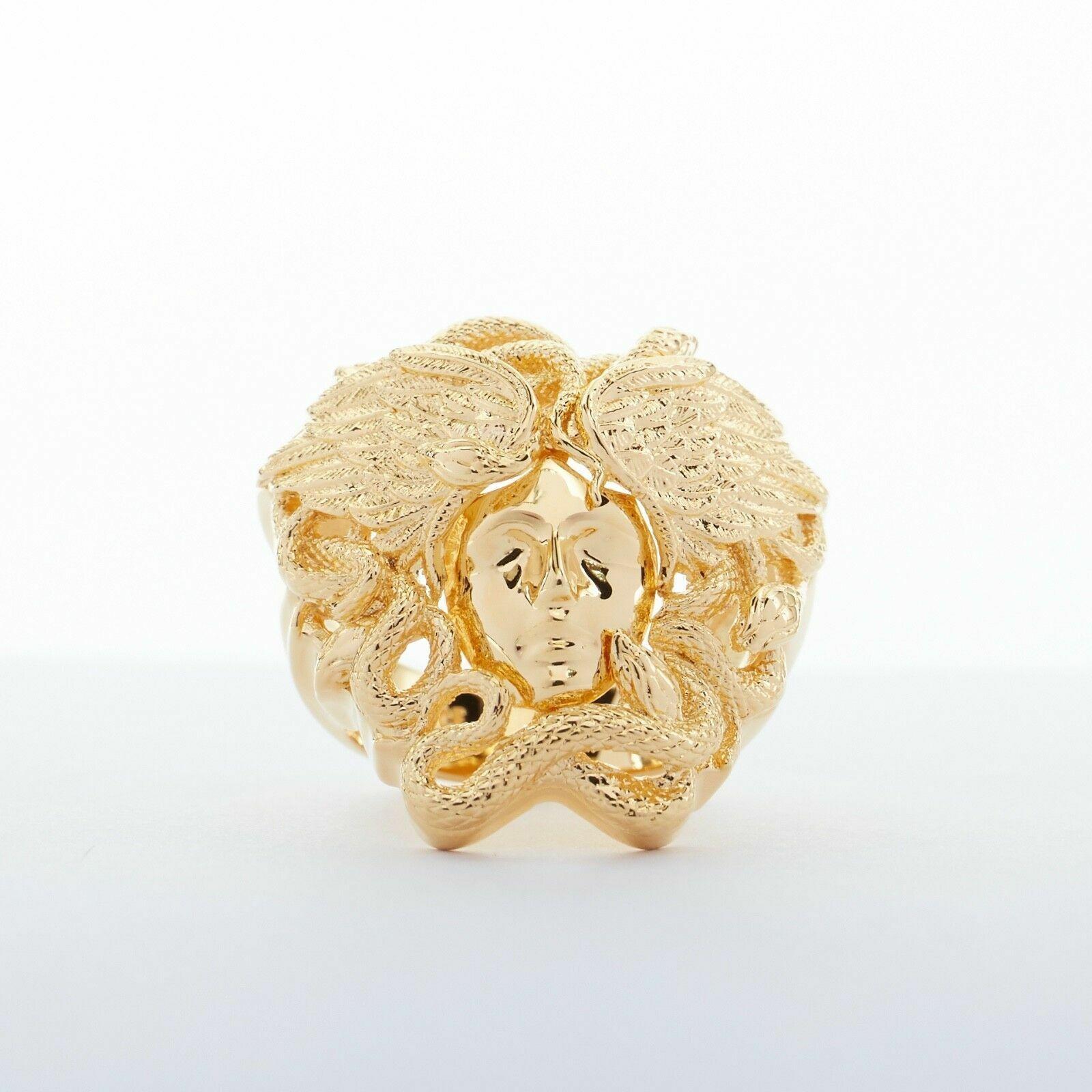 new VERSACE Palazzo Medusa snake head gold plated large statement ring 10.25 In Good Condition In Hong Kong, NT