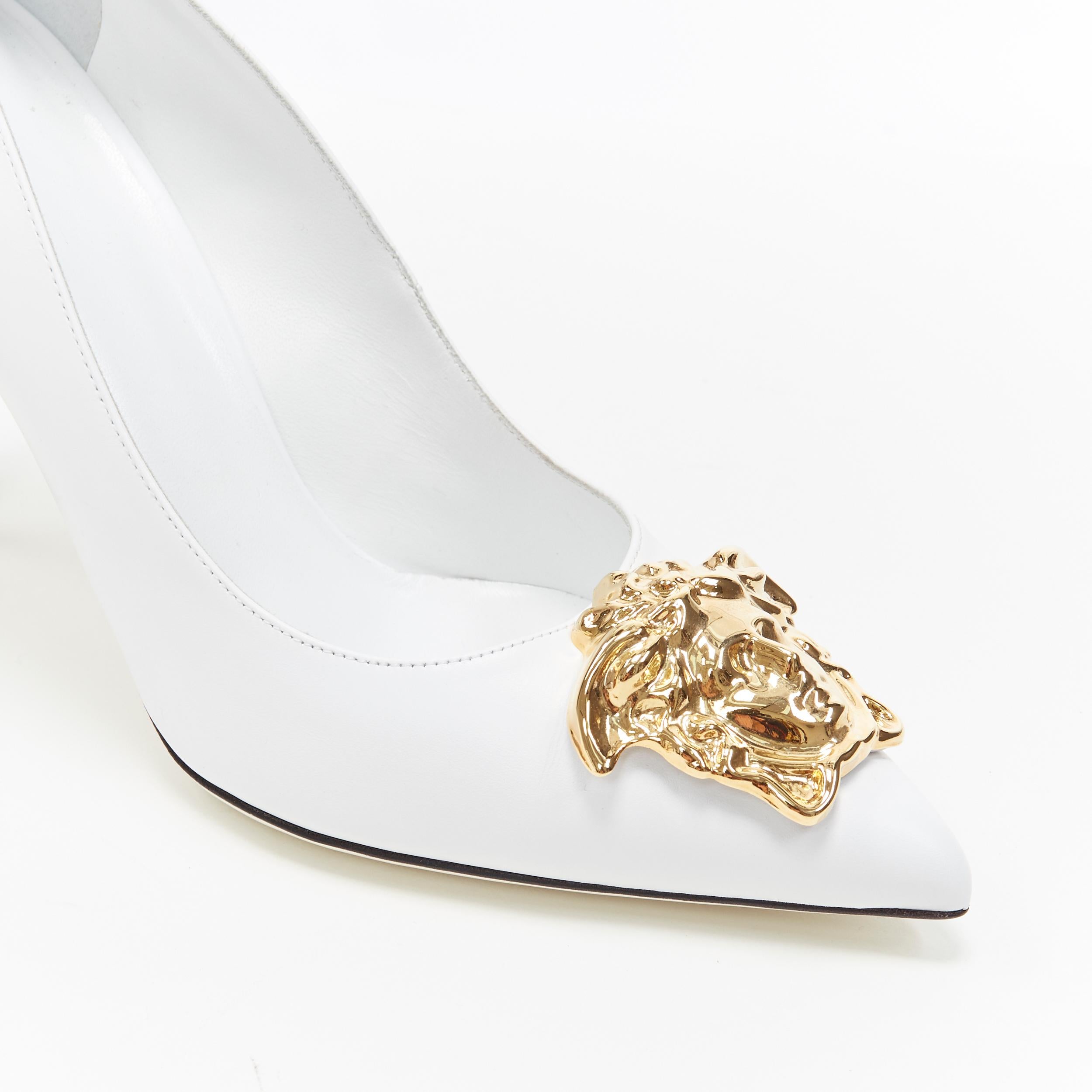 new VERSACE Palazzo Medusa white leather gold pointed toe metal heel pump EU39 1