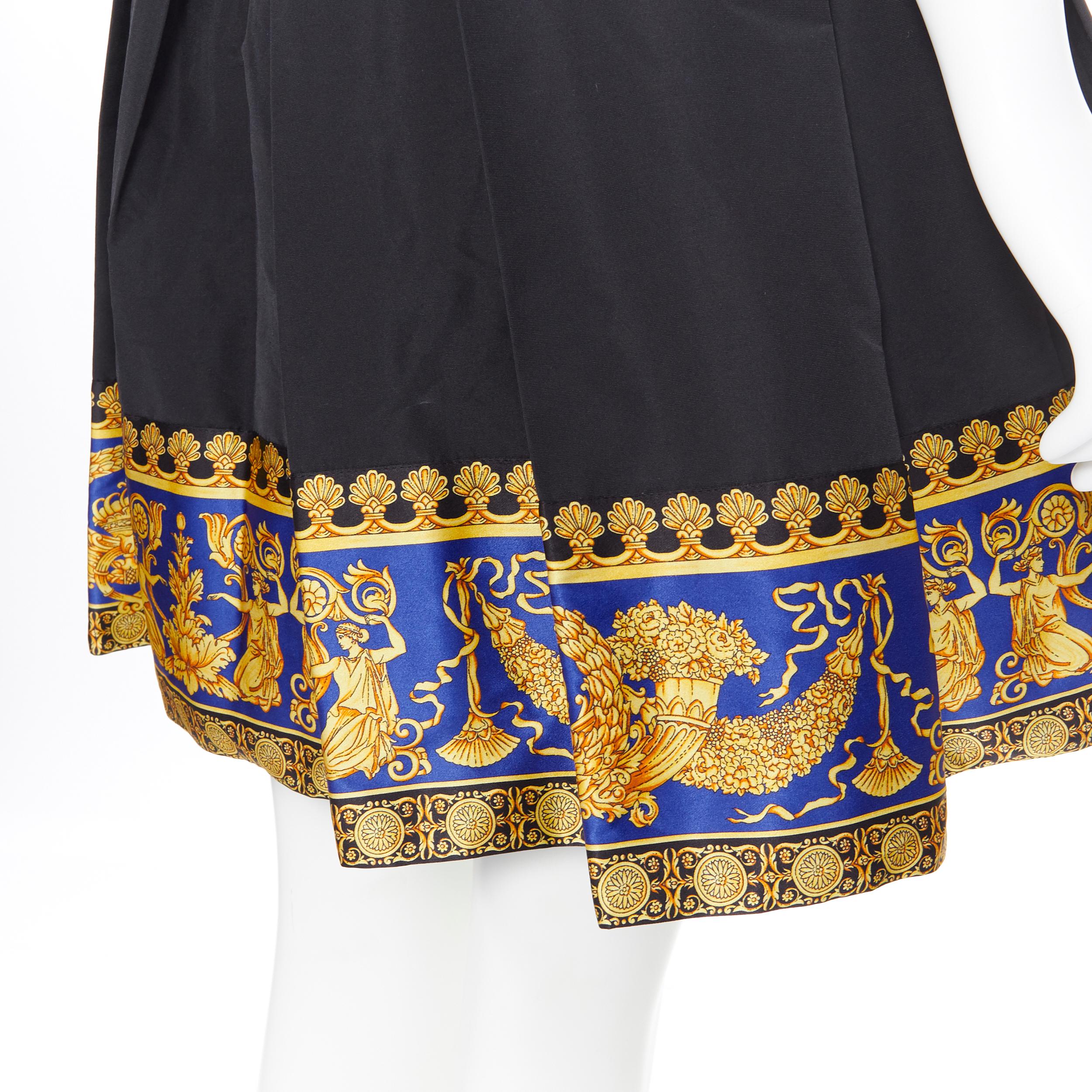 new VERSACE PF18 Runway black gold baroque flared skirt suspender dress IT40 
Reference: TGAS/A04330 
Brand: Versace 
Designer: Donatella Versace 
Collection: Pre Fall 2018 Runway 
Material: Polyester 
Color: Black 
Pattern: Floral 
Closure: Zip