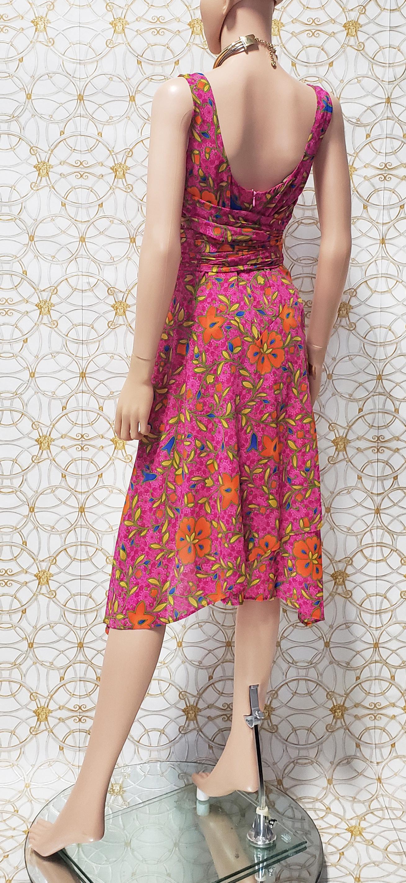 Pink NEW VERSACE PINK FLORAL PRINT SILK Dress 44 - 10 For Sale