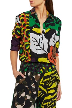 New VERSACE Printed 100% Silk Button Up Shirt