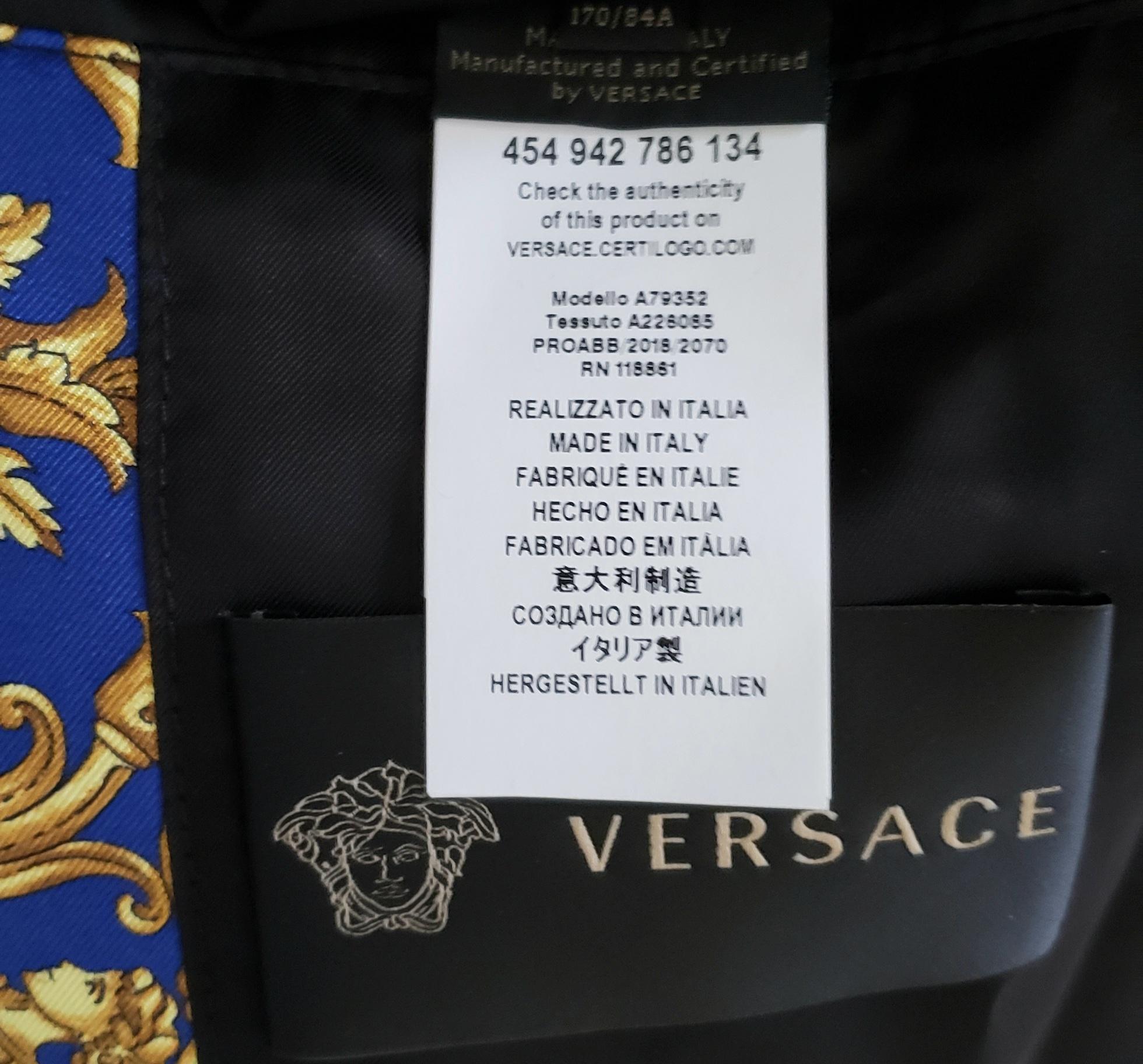 Versace - Veste bouffante courte en soie, collection printemps 2018, état neuf en vente 8