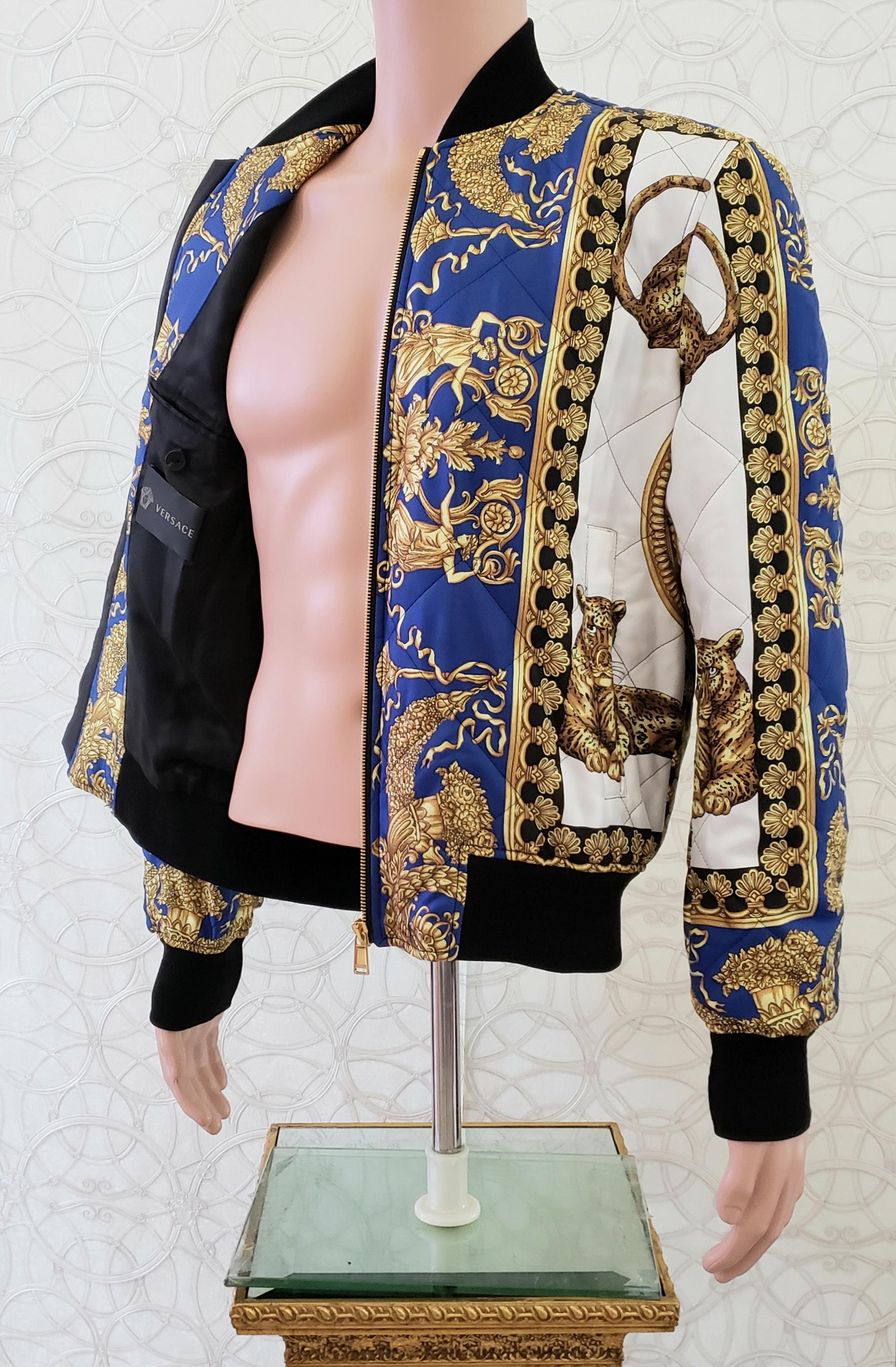 NEW VERSACE QUILTED SIKL BOMBER JACKET 2018 Spring COLLECTION For Sale 2