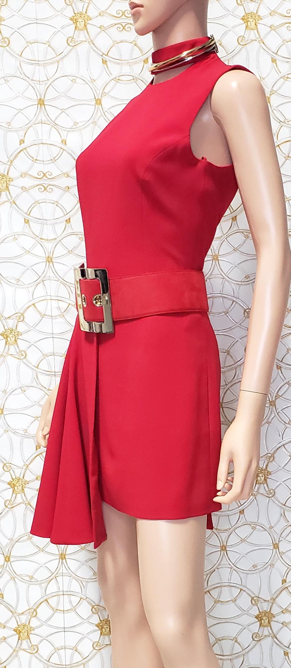 NEW VERSACE RED SILK DRESS AS SEEN ON IRYNA and REESE 38 - 2 For Sale 1