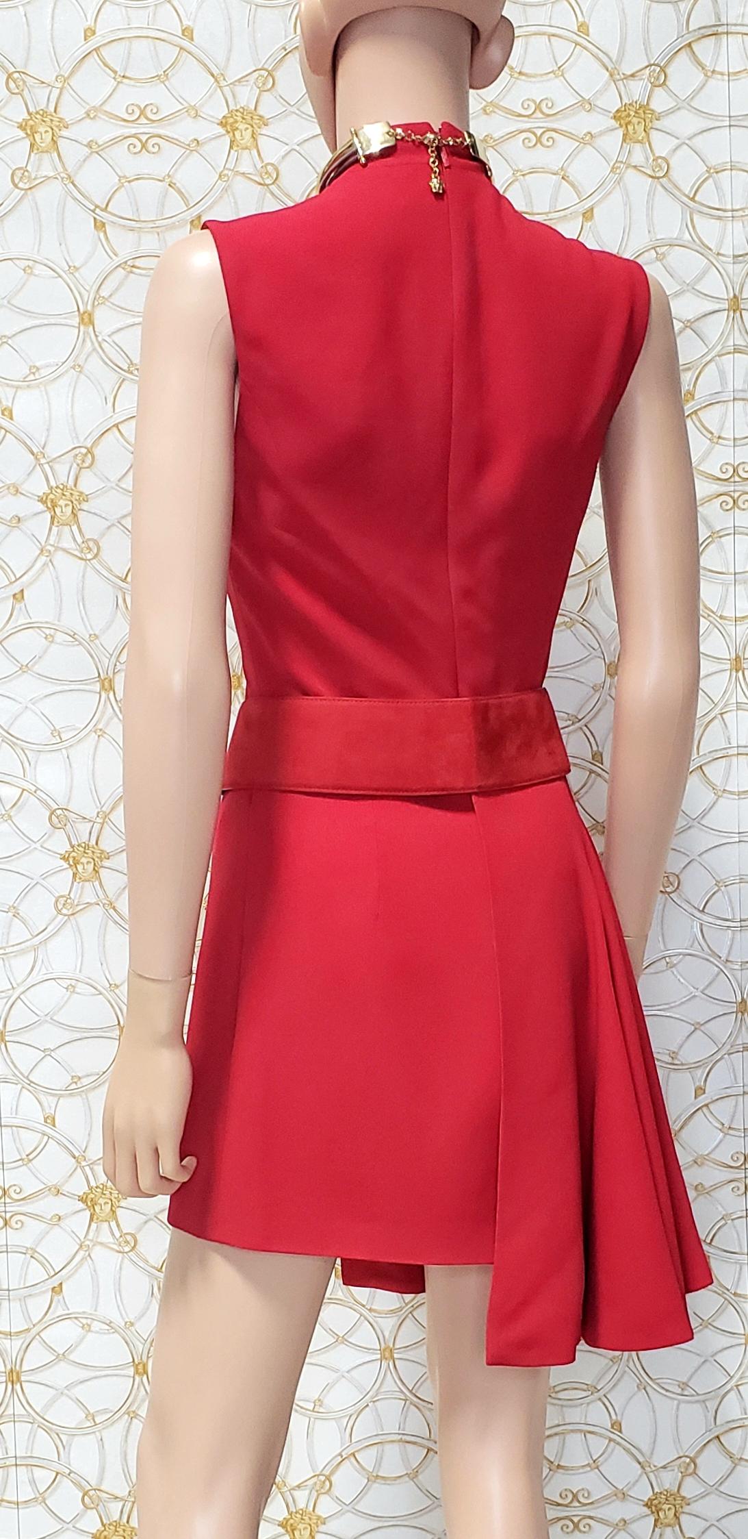 NEW VERSACE RED SILK DRESS AS SEEN ON IRYNA and REESE 38 - 2 For Sale 2