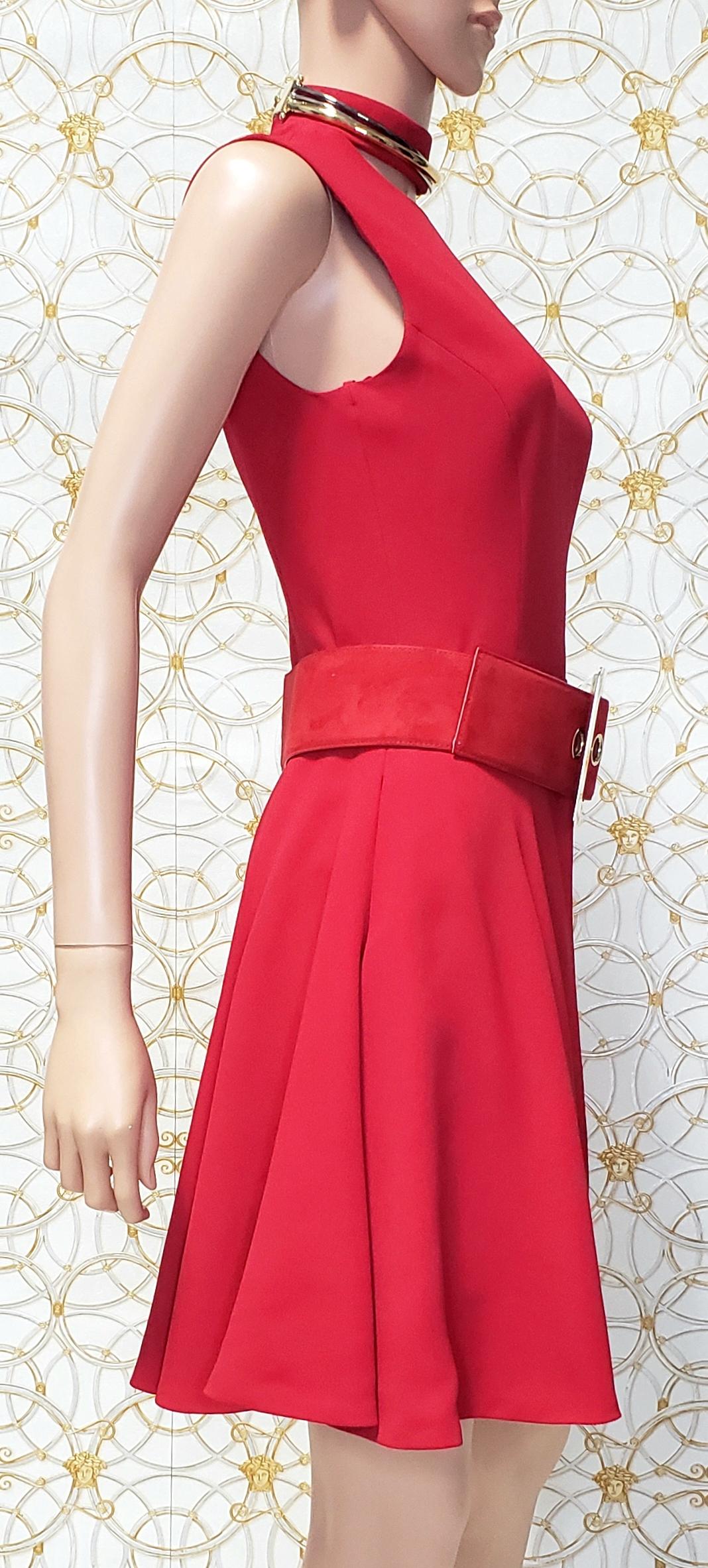 New VERSACE RED SILK LINING DRESS with BELT In New Condition In Montgomery, TX