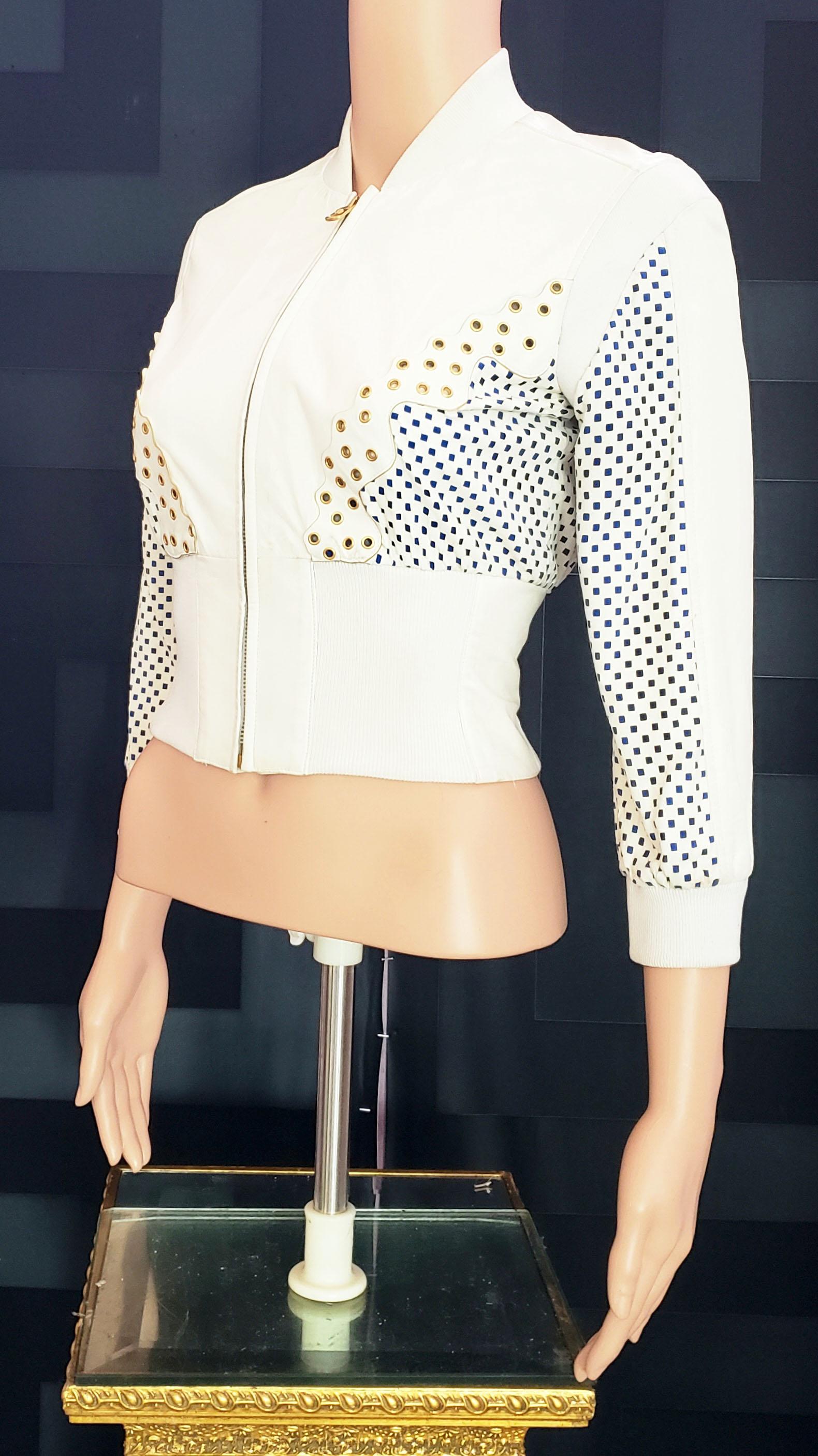 NEW VERSACE RESORT 2012 LOOK#16 CROPPED LEATHER WHITE ZIPPER JACKET Sz 38 - 2 For Sale 4