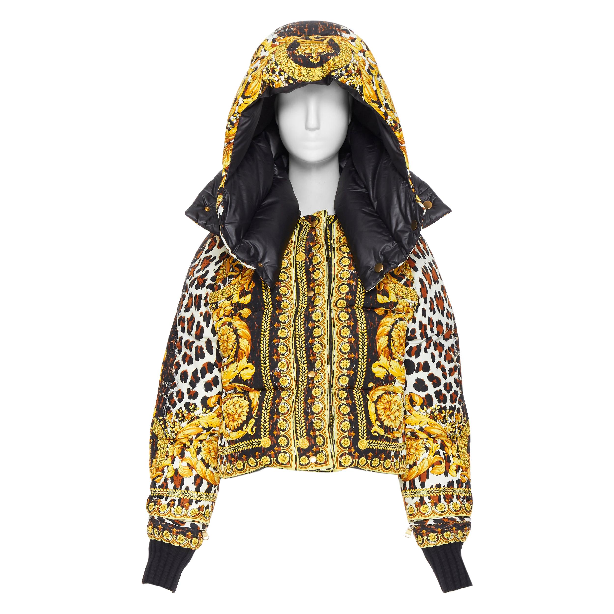new VERSACE Reversible Wild Baroque leopard gold goose down padded jacket IT42 M