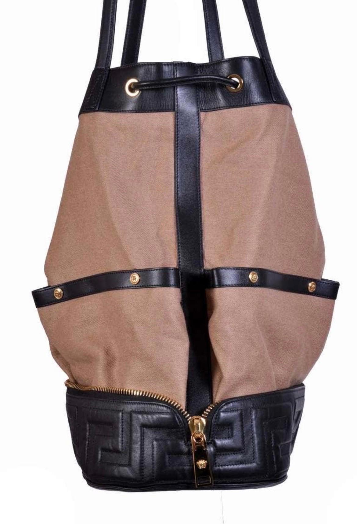New Versace Runway Men's Foldable Travel Handbag In New Condition For Sale In Montgomery, TX