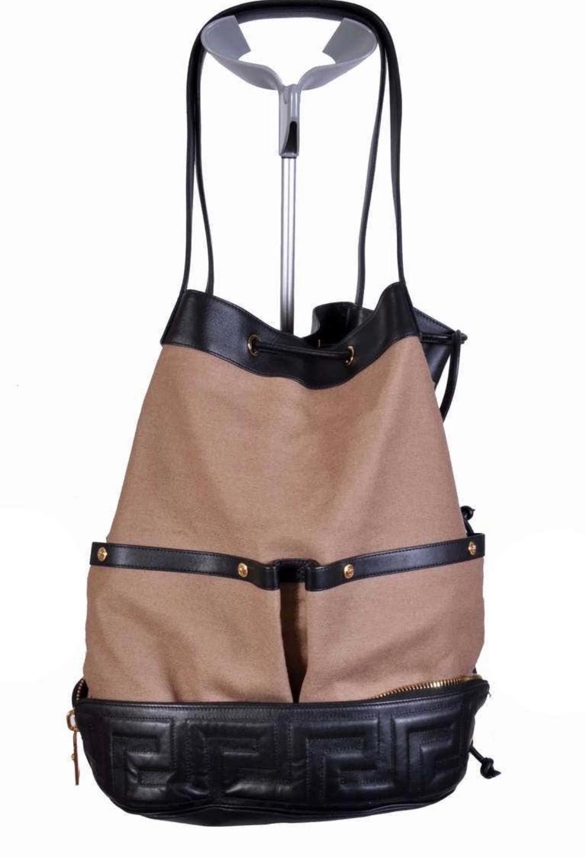 New Versace Runway Men's Foldable Travel Handbag For Sale 2