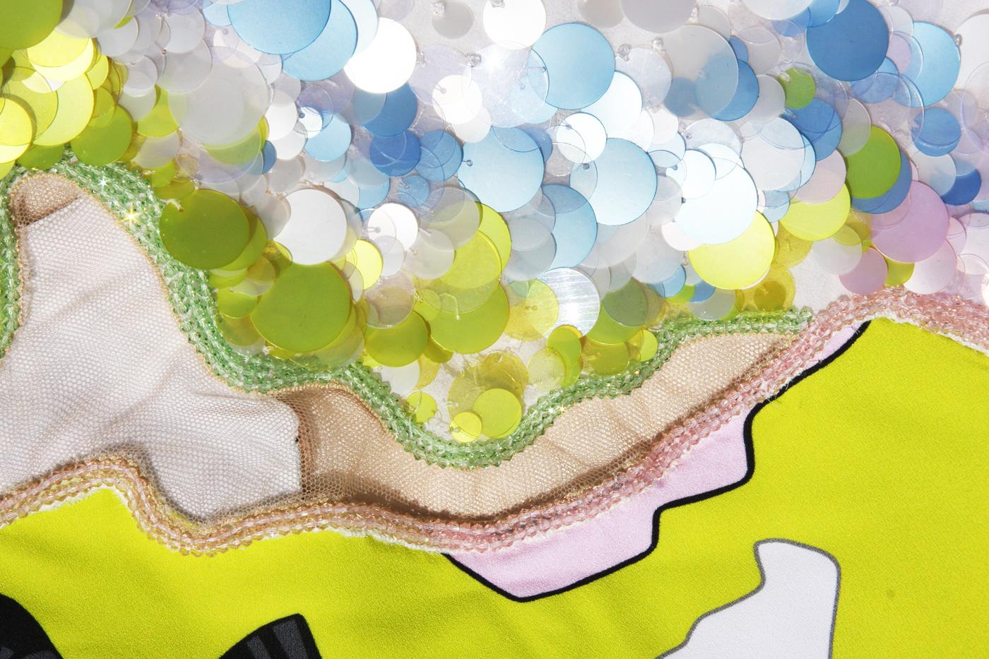 Versace, robe de défilé automne 2016 à découpes et ornements à sequins, 40 en vente 5