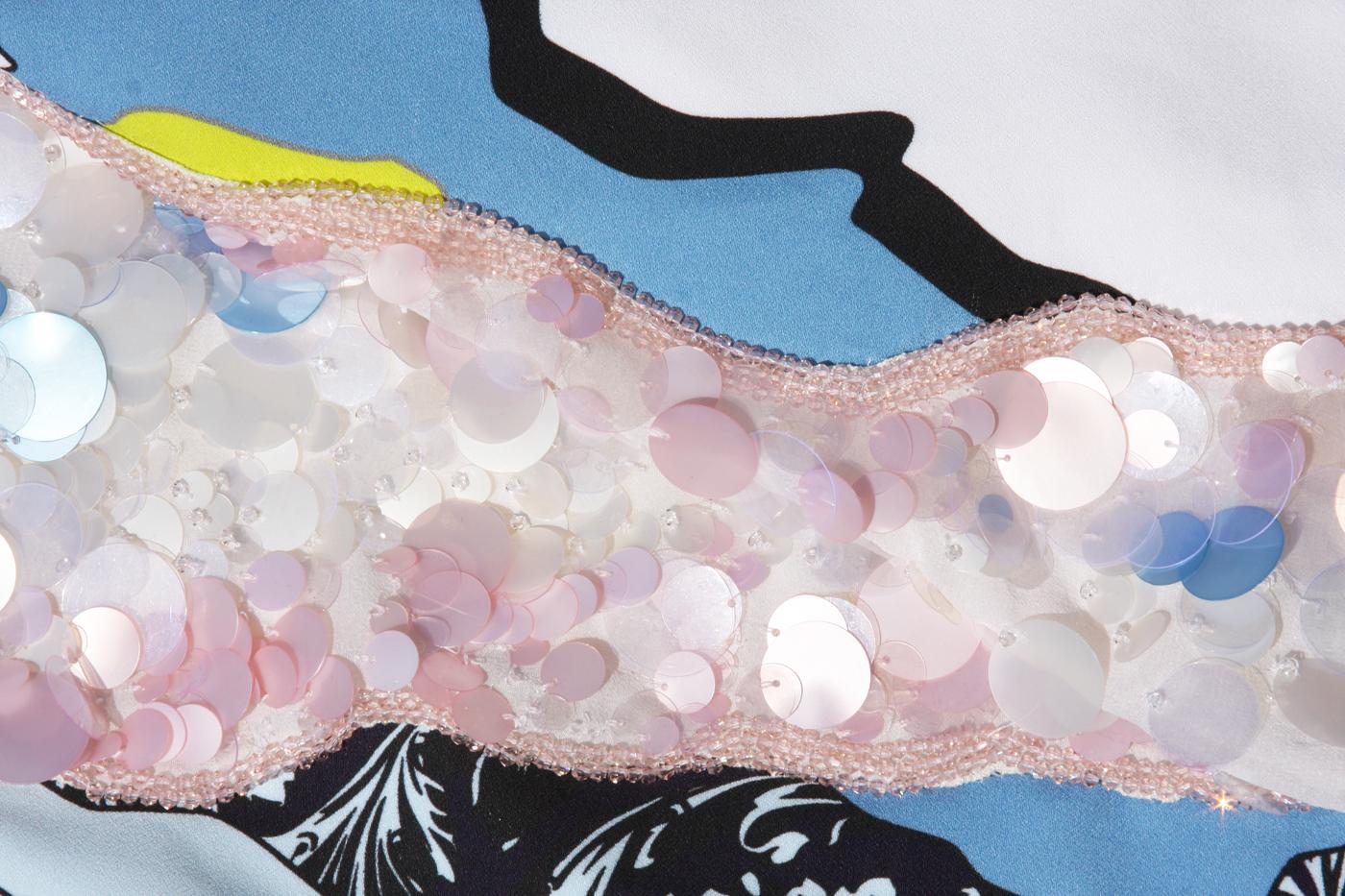 Neues Versace Laufsteg Minikleid mit Cutouts, Tüll, Pailleten und Perlen verziert, 40 im Angebot 6