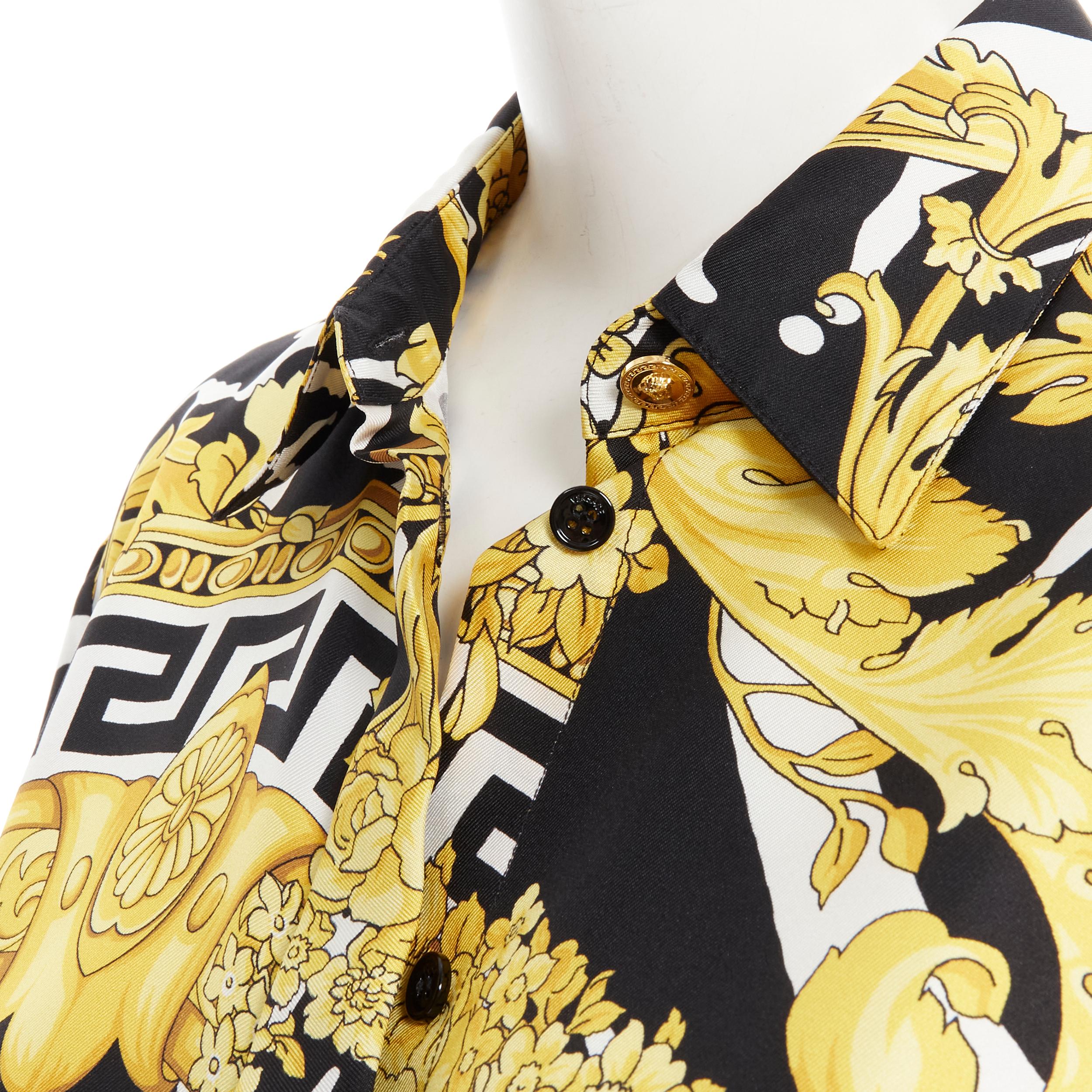 new VERSACE Runway Savage Barocco black gold Greca baroque silk shirt IT48 XXL Reference: TGAS/B01493 
Brand: Versace 
Designer: Donatella Versace 
Material: Silk 
Color: Gold 
Pattern: Floral 
Closure: Button 
Extra Detail: Gold Medusa button at