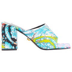nuovo VERSACE Runway Technicolor Baroque open round toe block heel sandals EU37