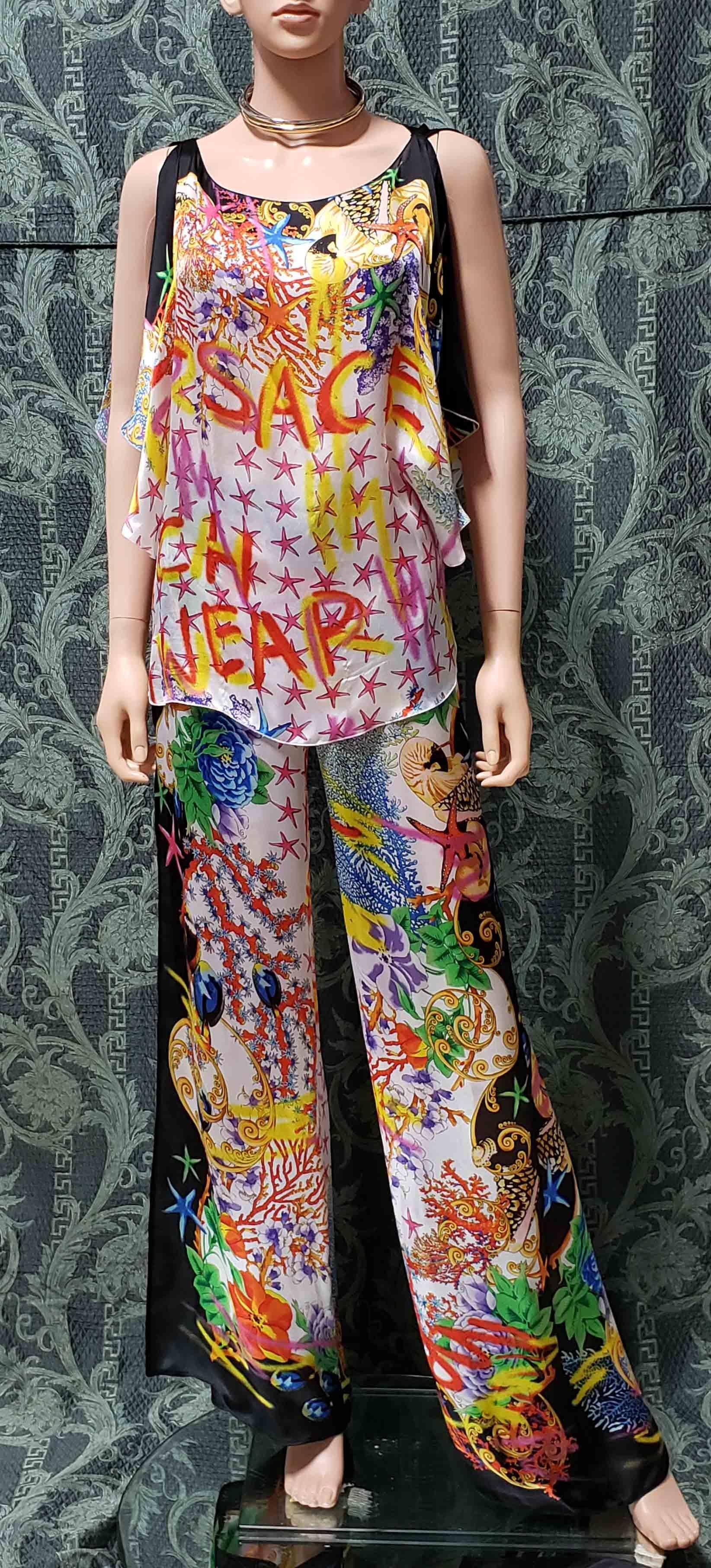 NEW VERSACE SEASHELL and GRAFFITI PRINT 100% SILK PANT SUIT Size 38 For Sale 8