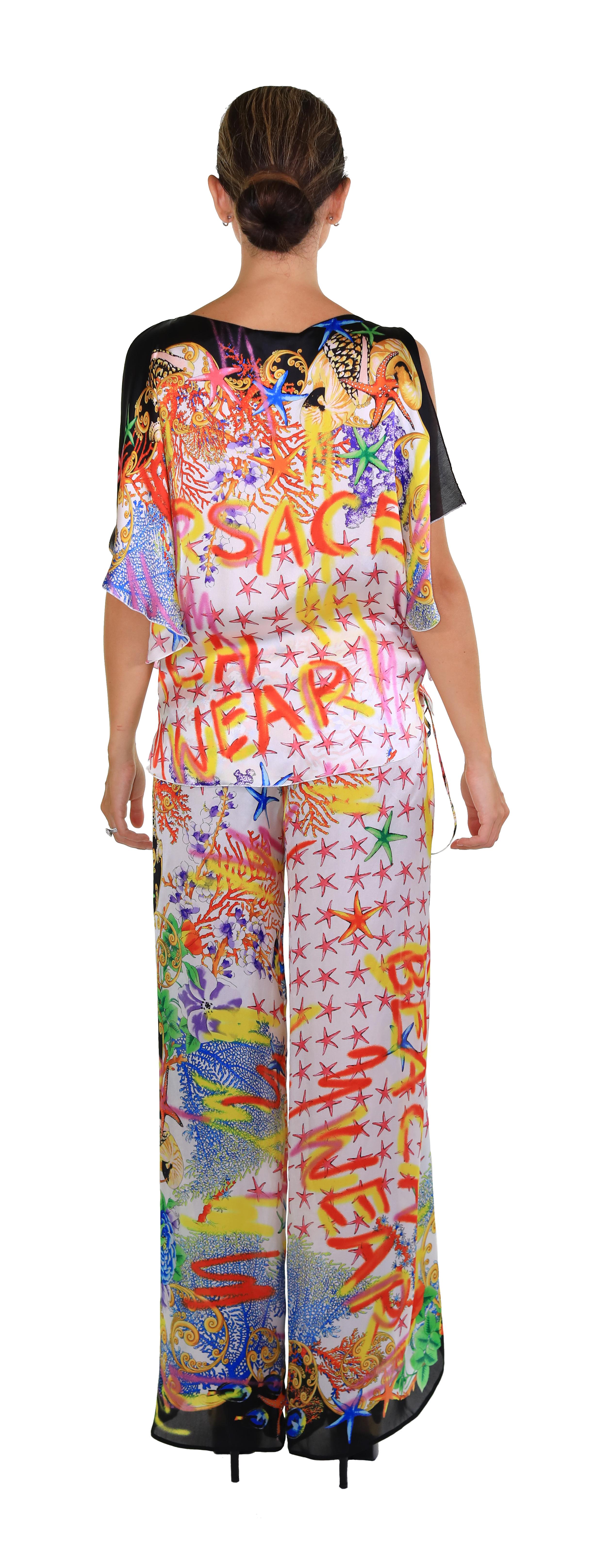 NEW VERSACE SEASHELL and GRAFFITI PRINT 100% SILK PANT SUIT Size 38 For Sale 2