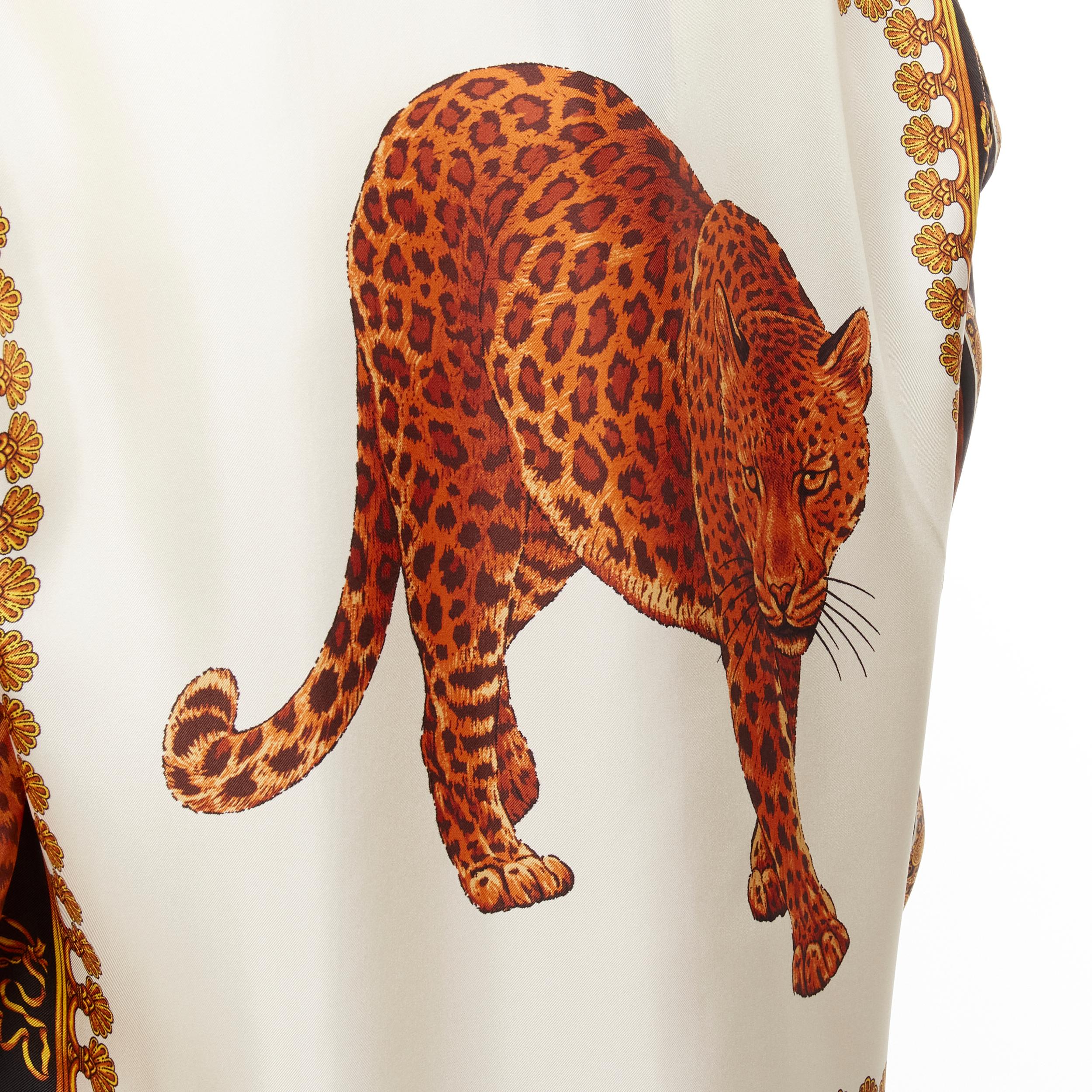 new VERSACE Signature Wild Leopard print Barocco silk shirt EU41 L In New Condition In Hong Kong, NT