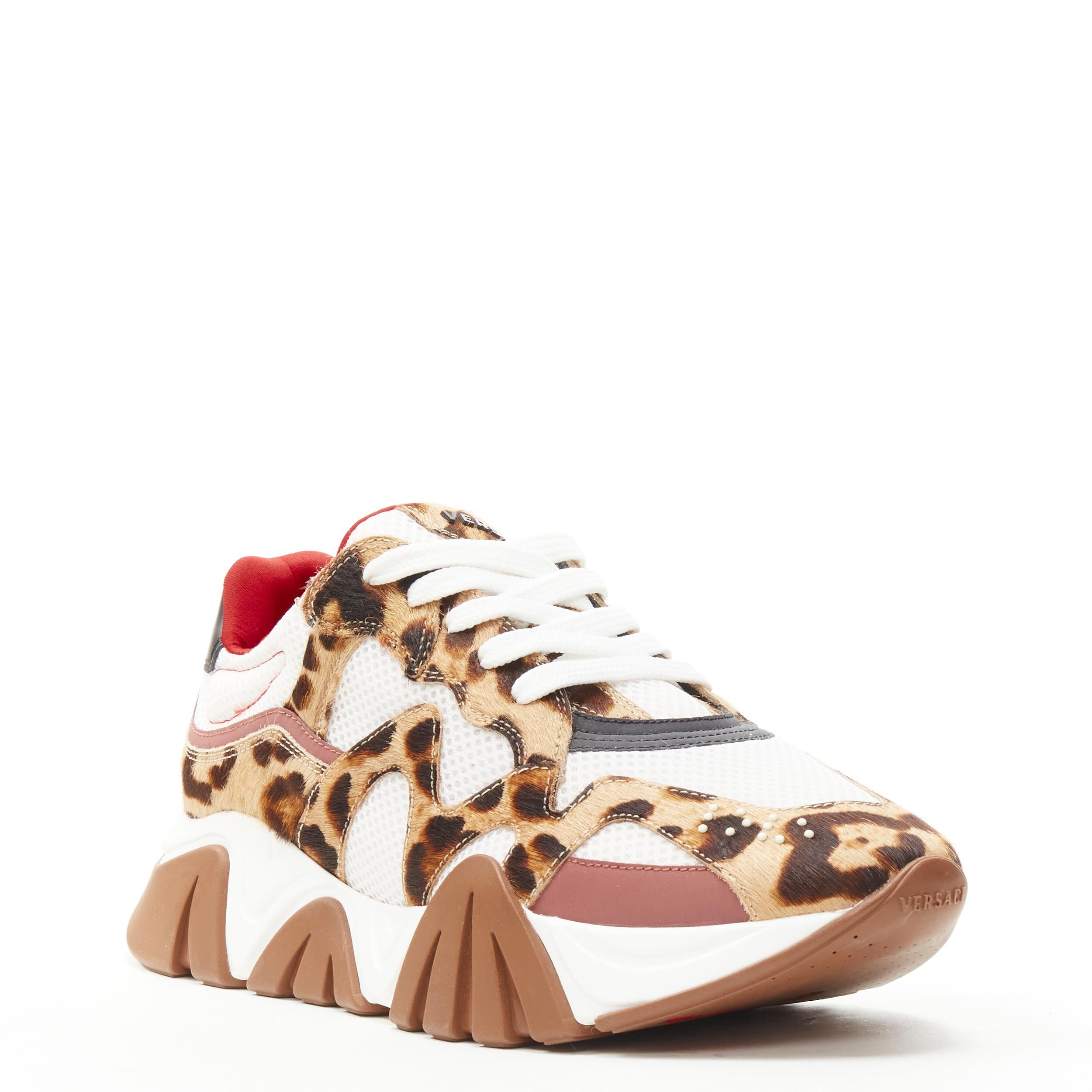 new VERSACE Squalo brown leopard calfskin white mesh chunky sneakers EU41 US8 
Reference: TGAS/C00055 
Brand: Versace 
Designer: Donatella Versace 
Model: Squalo Collection: 2020 Runway 
Material: Mesh 
Color: Brown 
Pattern: Solid 
Closure: Lace