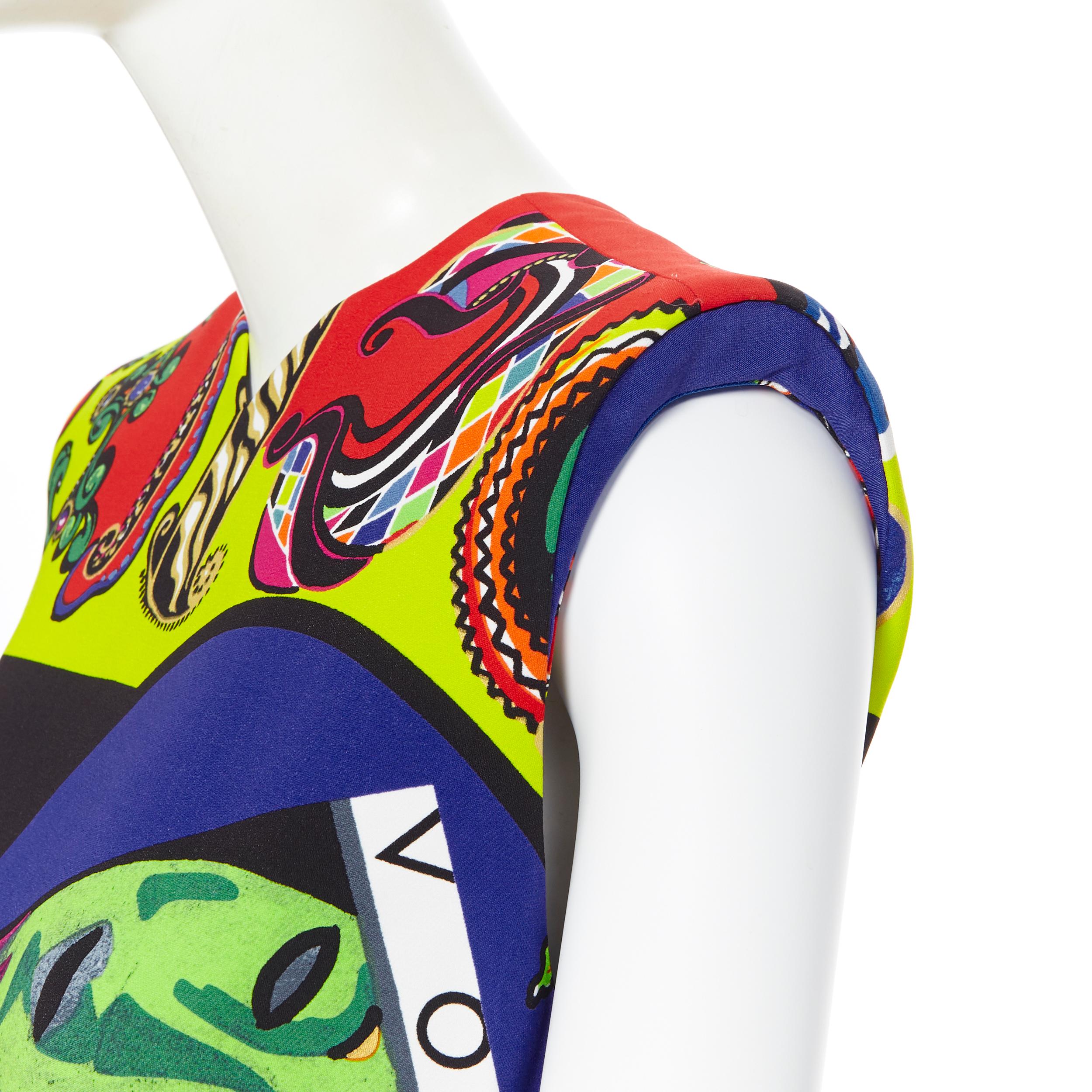 new VERSACE SS18 Tribute Vogue SS1991 pop art print padded mini dress IT42 M 
Reference: TGAS/A05335 
Brand: Versace 
Designer: Donatella Versace 
Collection: Spring Summer 2018 
Material: Viscose 
Color: Multicolour 
Pattern: Abstract 
Closure: Zip