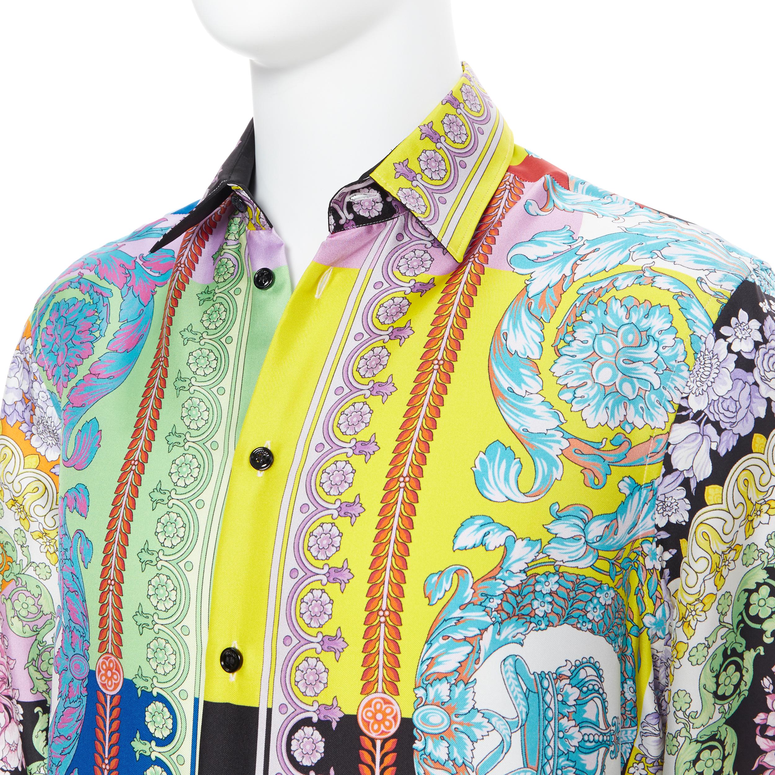 new VERSACE SS19 Techni Baroque floral print 100% silk relaxed  shirt top EU38 S
Brand: Versace
Designer: Donatella Versace
Collection: SS19
Model Name / Style: Silk shirt
Material: Silk
Color: Blue
Pattern: Floral
Closure: Button
Extra Detail:
