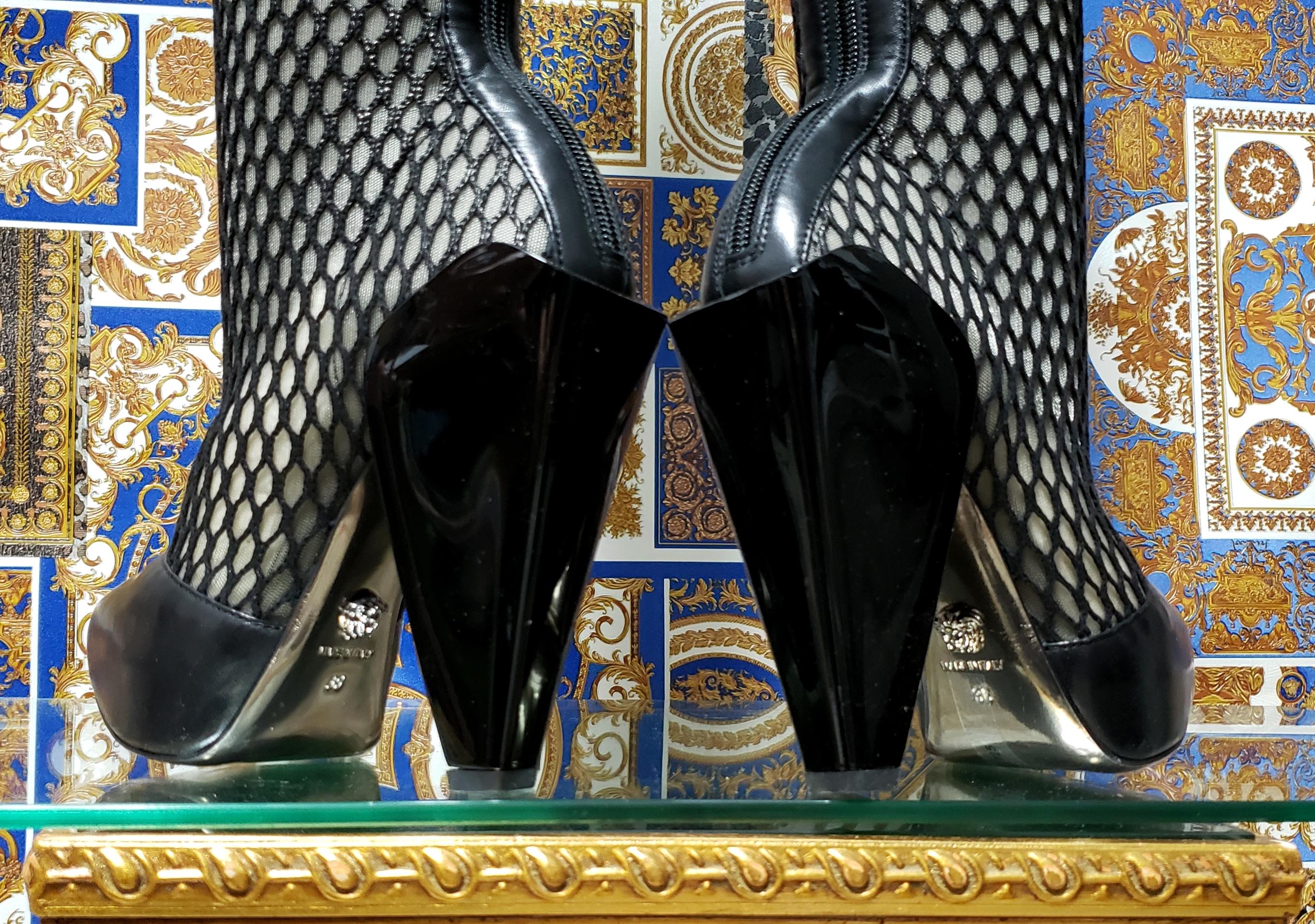 NEW VERSACE THIGH HIGH BLACK LEATHER MESH Boots 36, 40 in vendita 8