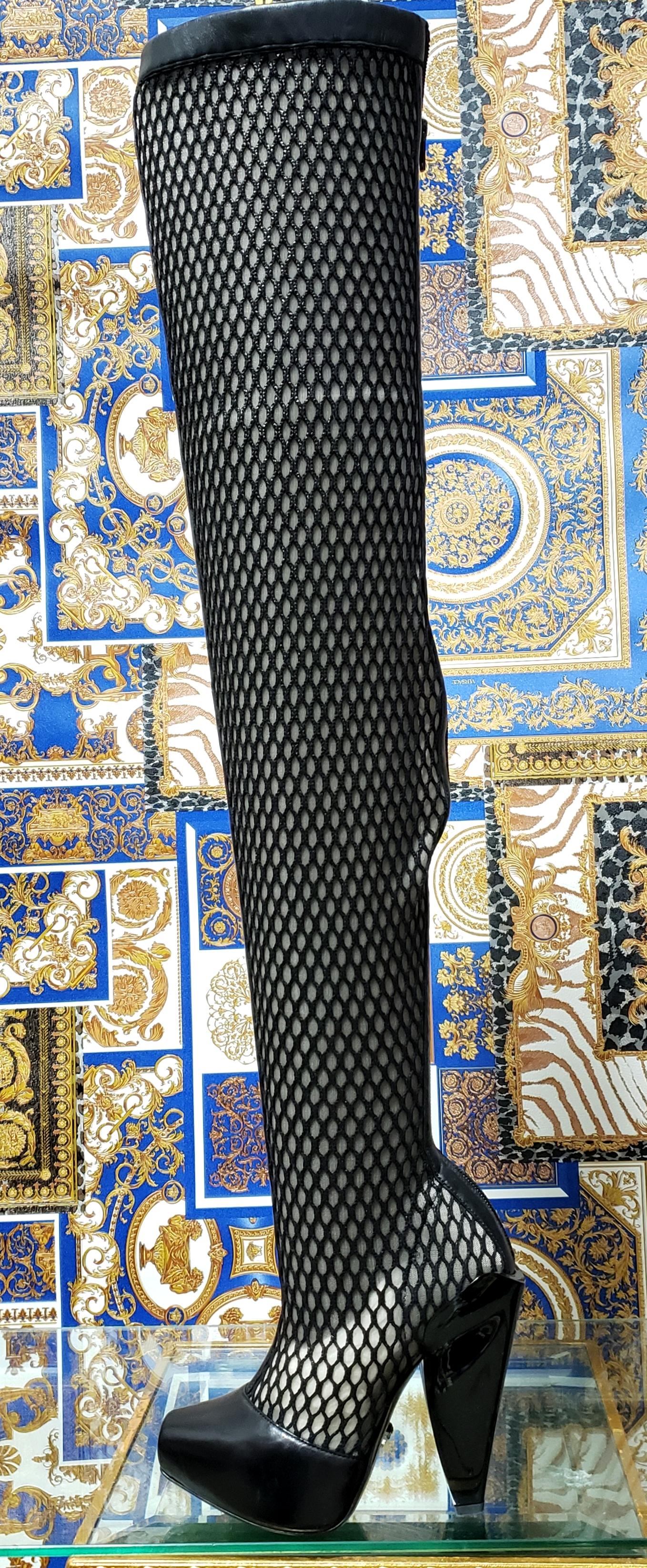 NEW VERSACE THIGH HIGH BLACK LEATHER MESH Boots 36, 40 in vendita 7