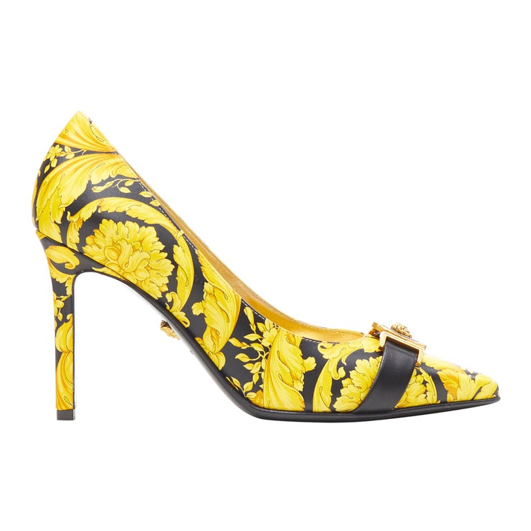 new VERSACE Tribute Baroque 1992 Hibiscus barocco Medusa strap leather heel  EU39 For Sale at 1stDibs