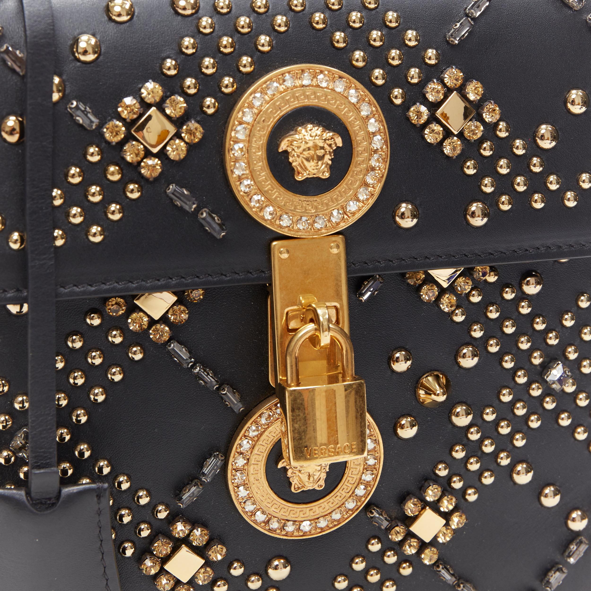 nuova borsa VERSACE Tribute Icon 1993 in pelle di vitello nera con borchie di cristallo Medusa con patta kelly 2