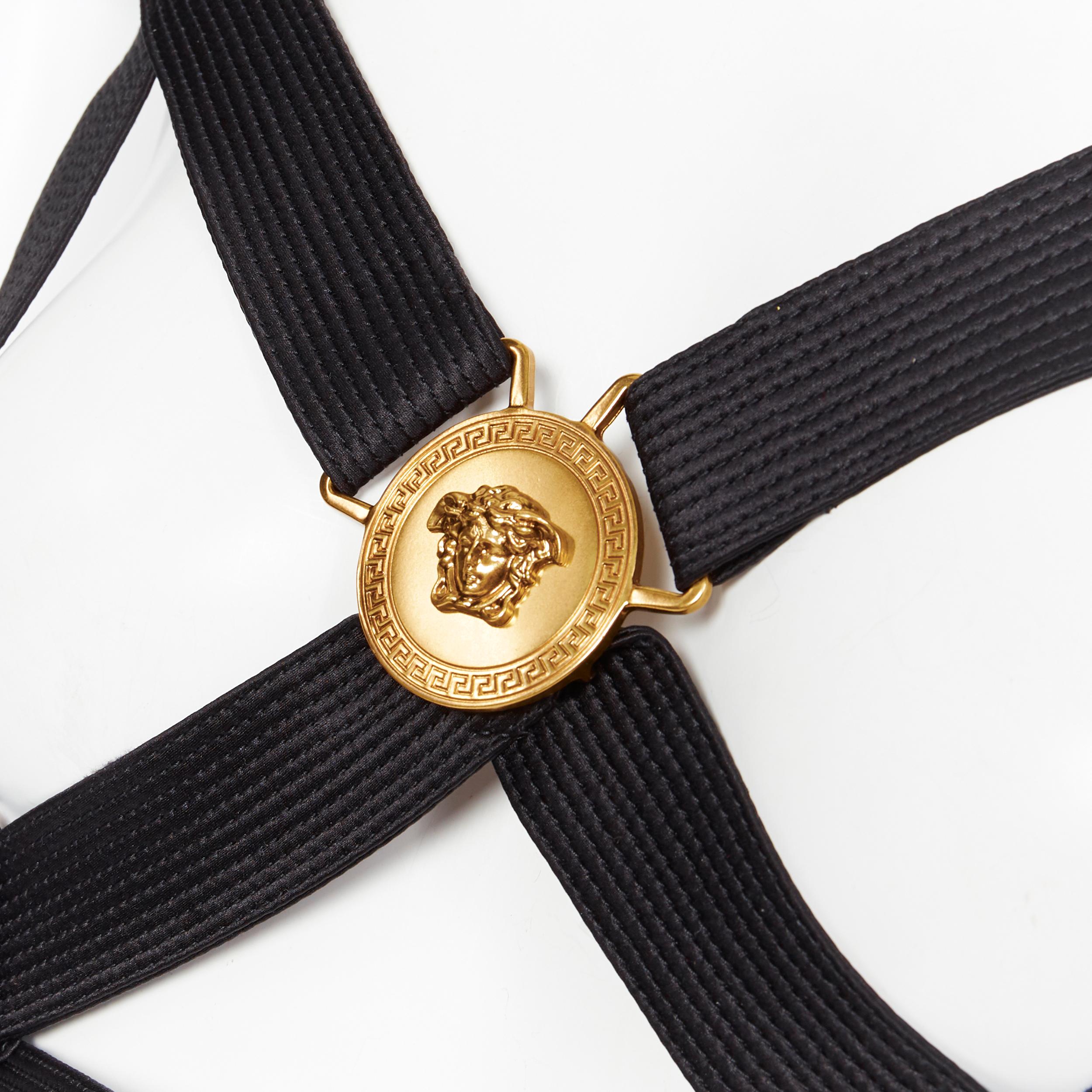 nuevo VERSACE Tribute Icon negro 100% seda oro Medusa hebilla Miss S&M arnés top 3