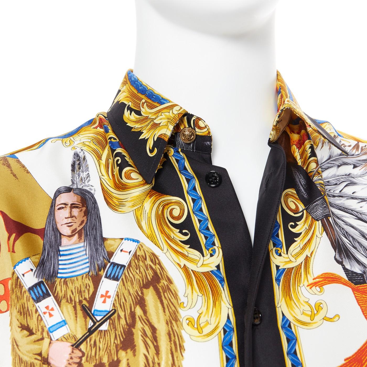 nuovo VERSACE Tribute Native America FW1992 stampa oro Medusa camicia in seta EU39 M.
Marchio: Versace
Stilista: Donatella Versace
Collezione: 2018
Nome del modello / Stile: Camicia di seta
Materiale: Seta
Colore: bianco
Modello: Astratto
Chiusura: