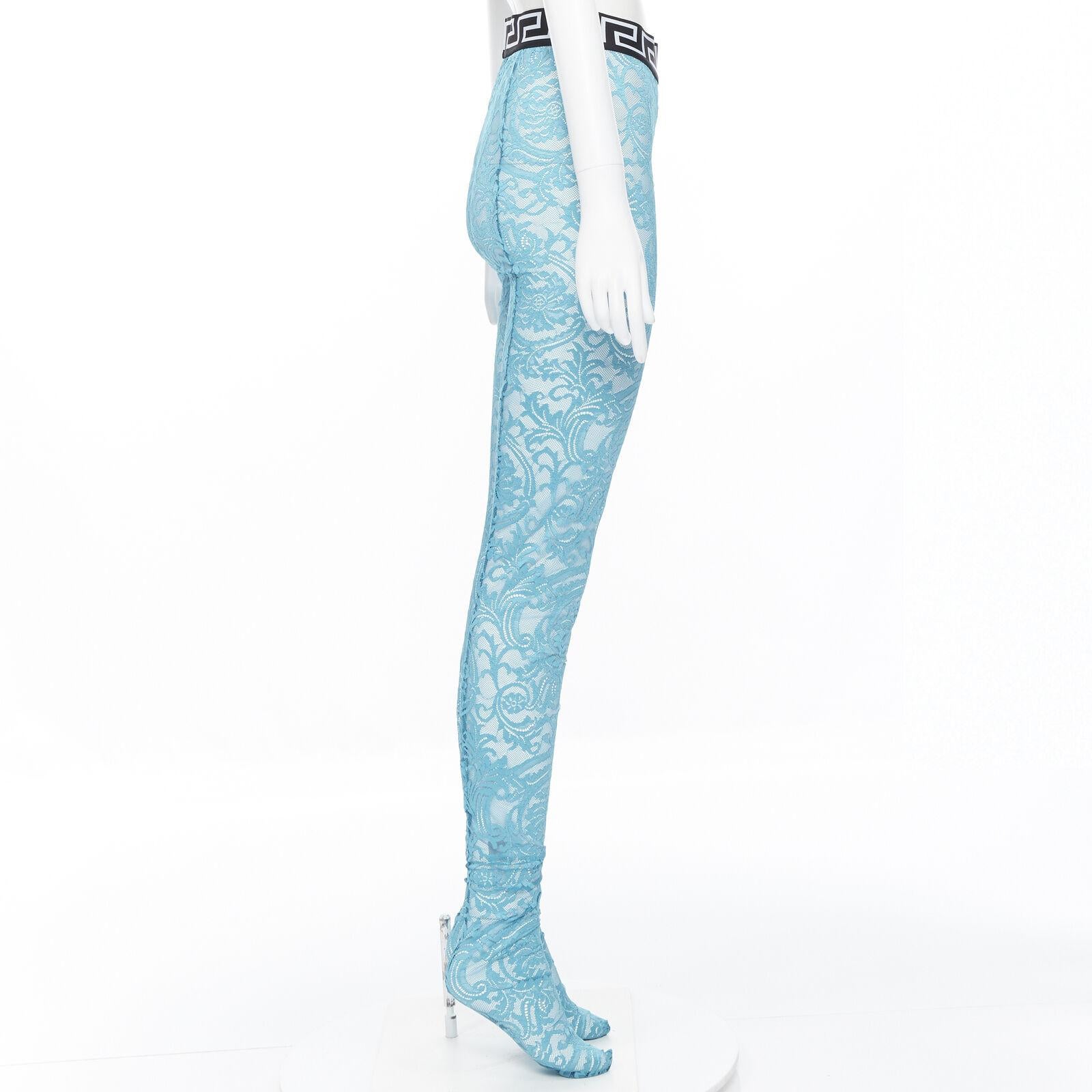 Neu VERSACE Underwear Medusa Greca Taille Band blaue florale Spitze tights L Damen im Angebot