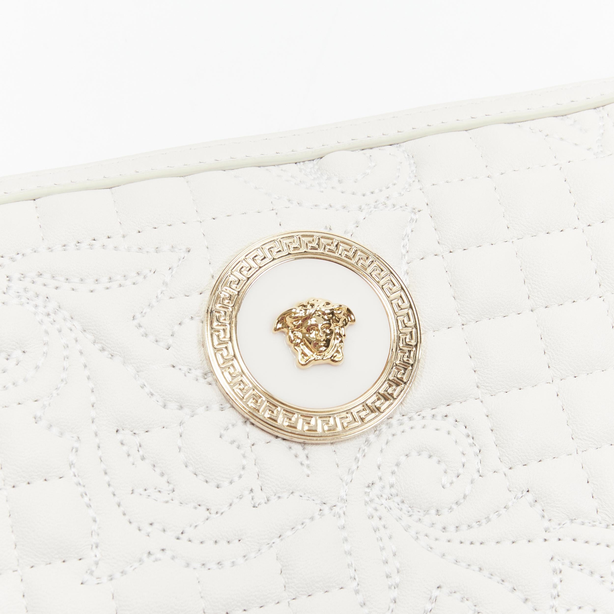 new VERSACE Vanitas white baroque quilted gold Medusa metal chain crossbody bag In New Condition For Sale In Hong Kong, NT