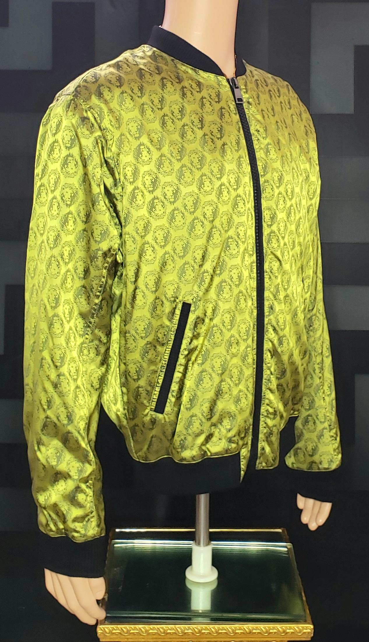 NEW VERSACE VERSUS GREEN LION BOMBER JACKET Sz 48 - 38 (M) For Sale 1