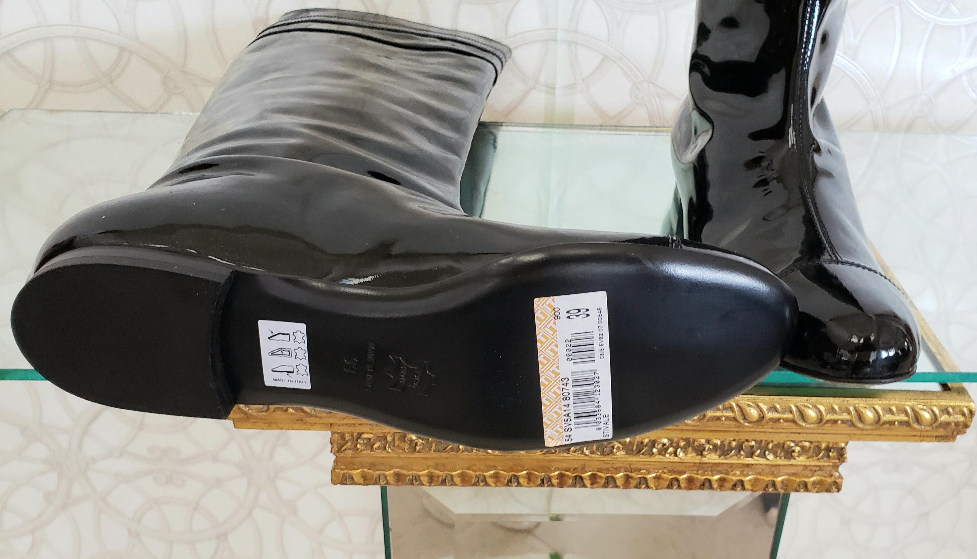 Black New VERSACE VJC BLACK PATENT LEATHER BOOTS 39 - 9 For Sale
