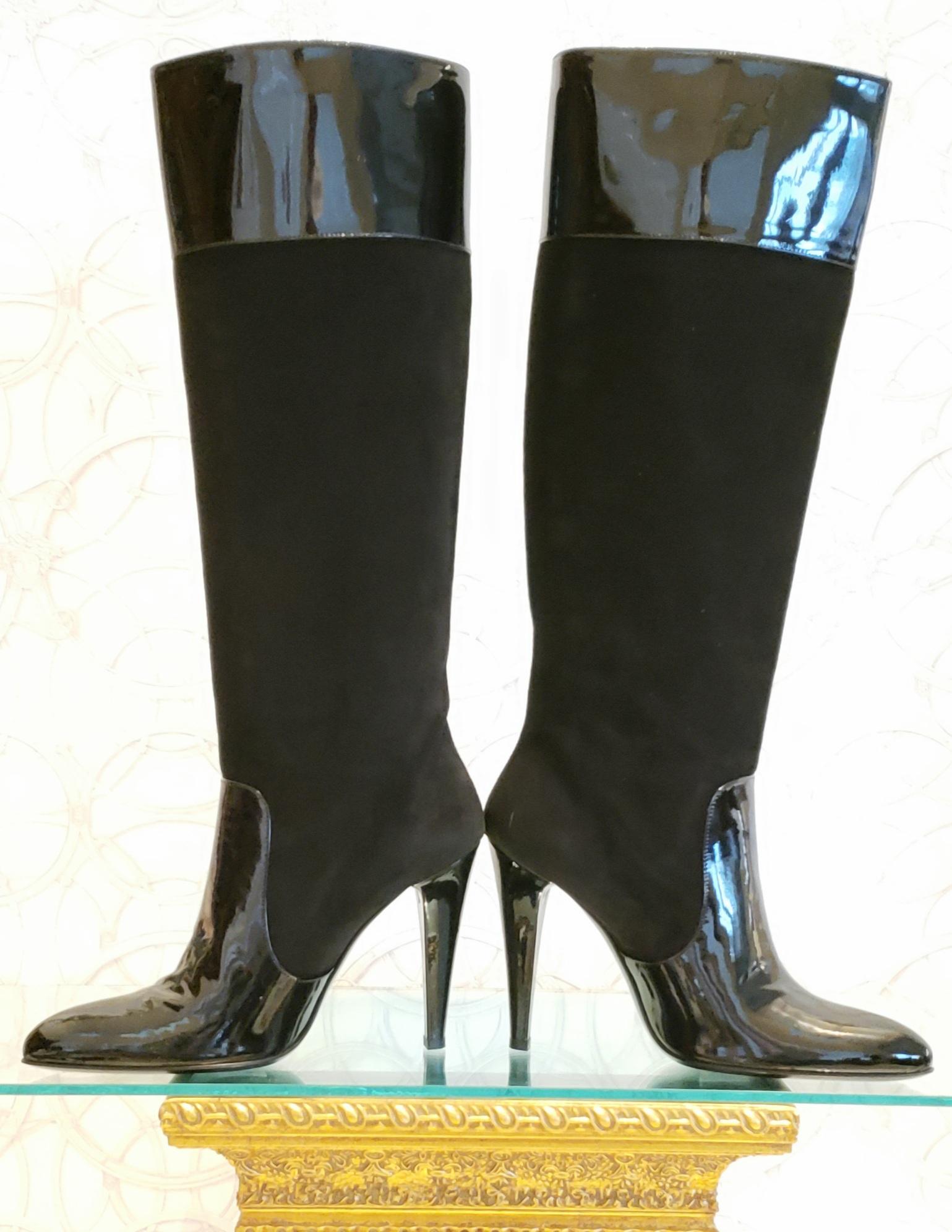 NEW VERSACE VJC BLACK SUEDE BOOTS with PATENT LEATHER INSERTS 39 - 9 For Sale 1